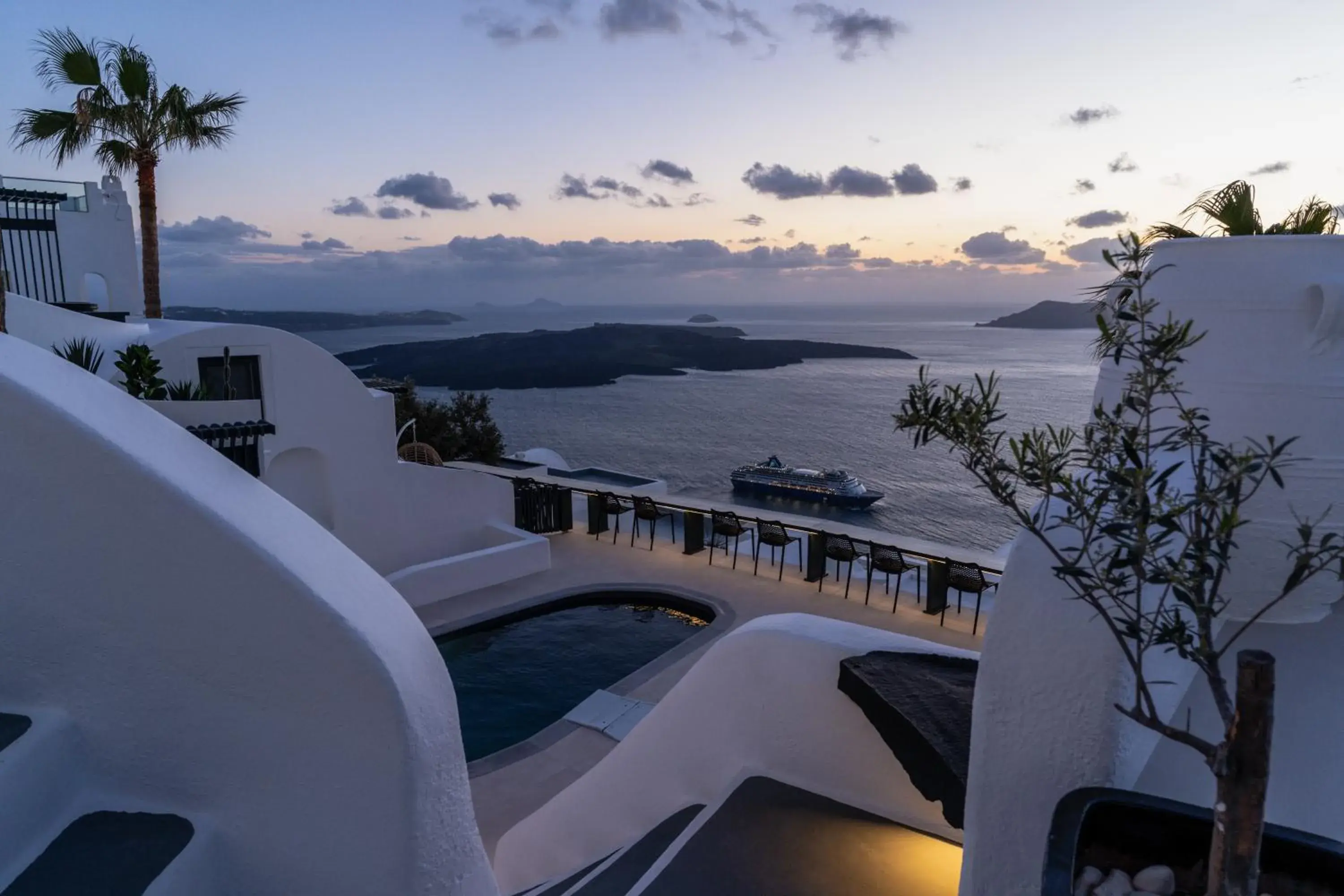 Swimming pool in Mill Houses New Elegant Suites Swimming pool in Mill Houses New Elegant Suites