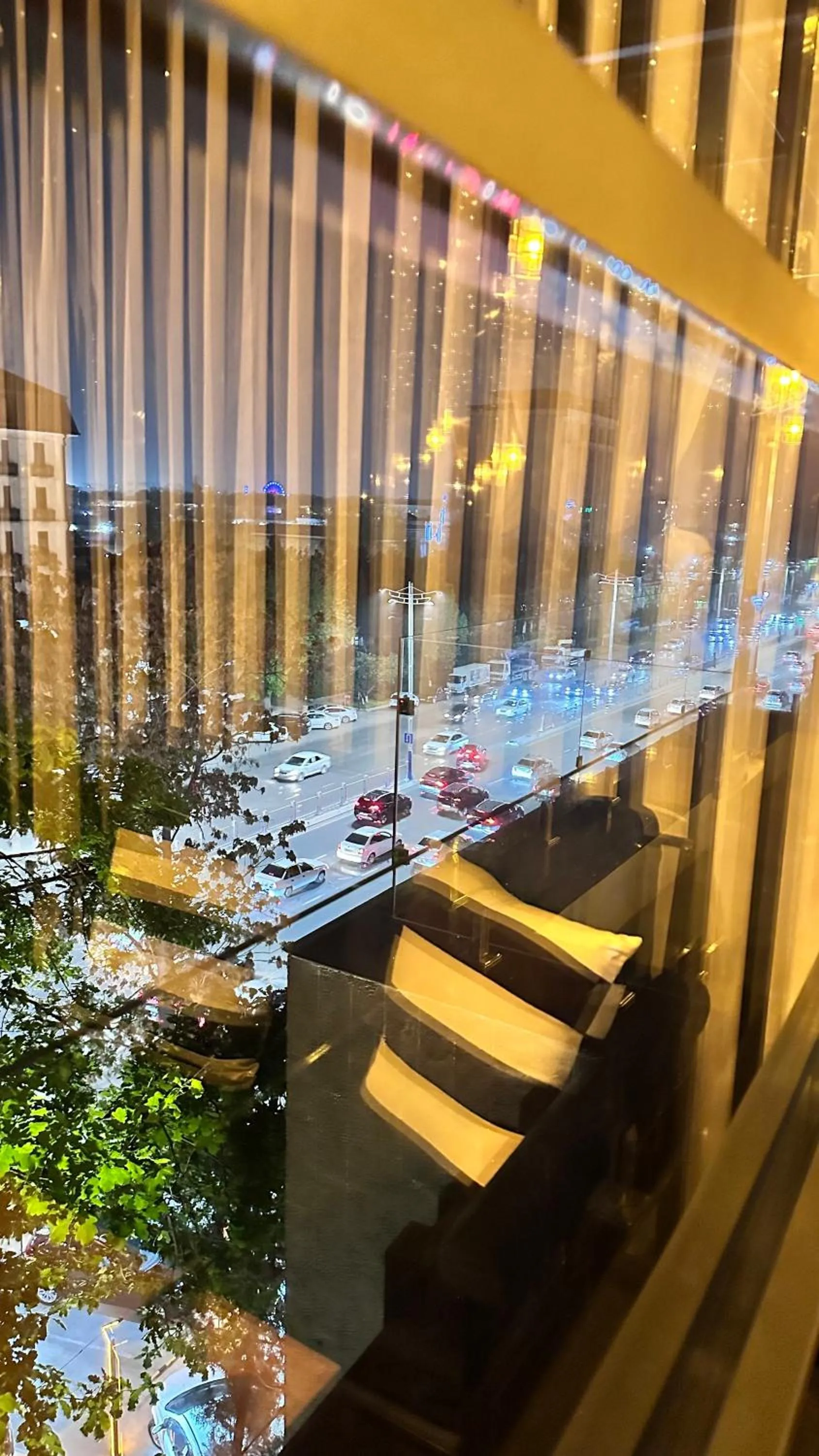 Restaurant/places to eat in MedinaTown