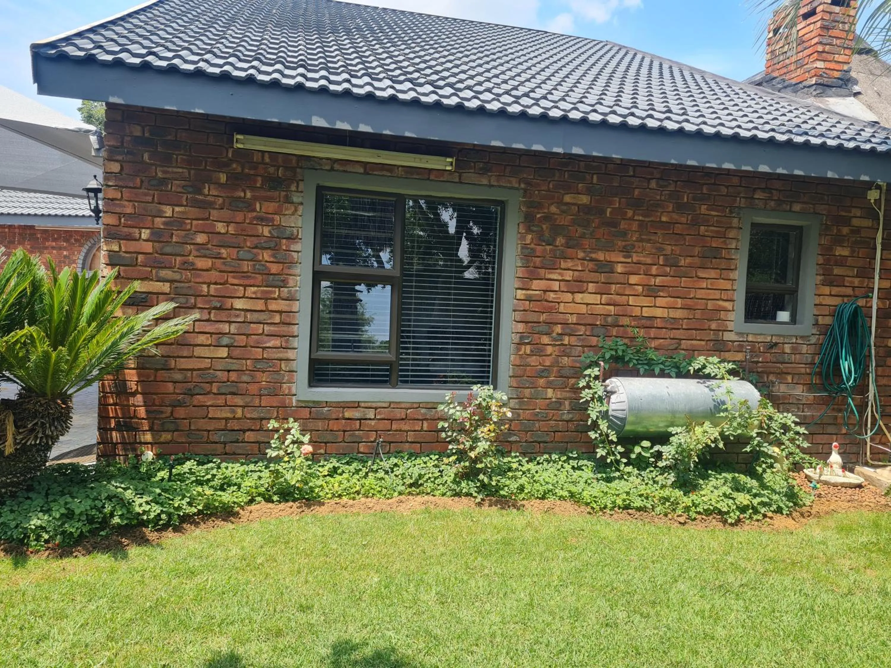 Property building in Rus 'n Bietjie
