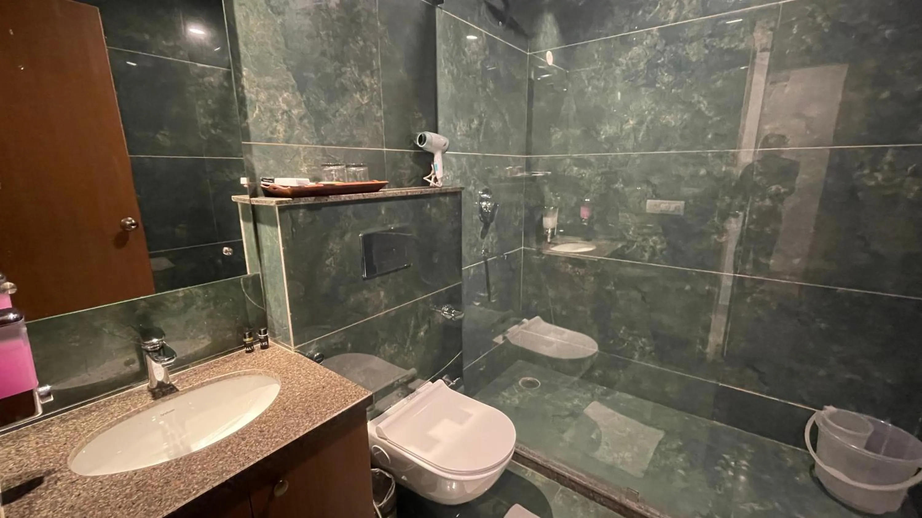 Shower in Saltstayz Select - Unitech Cyber Park