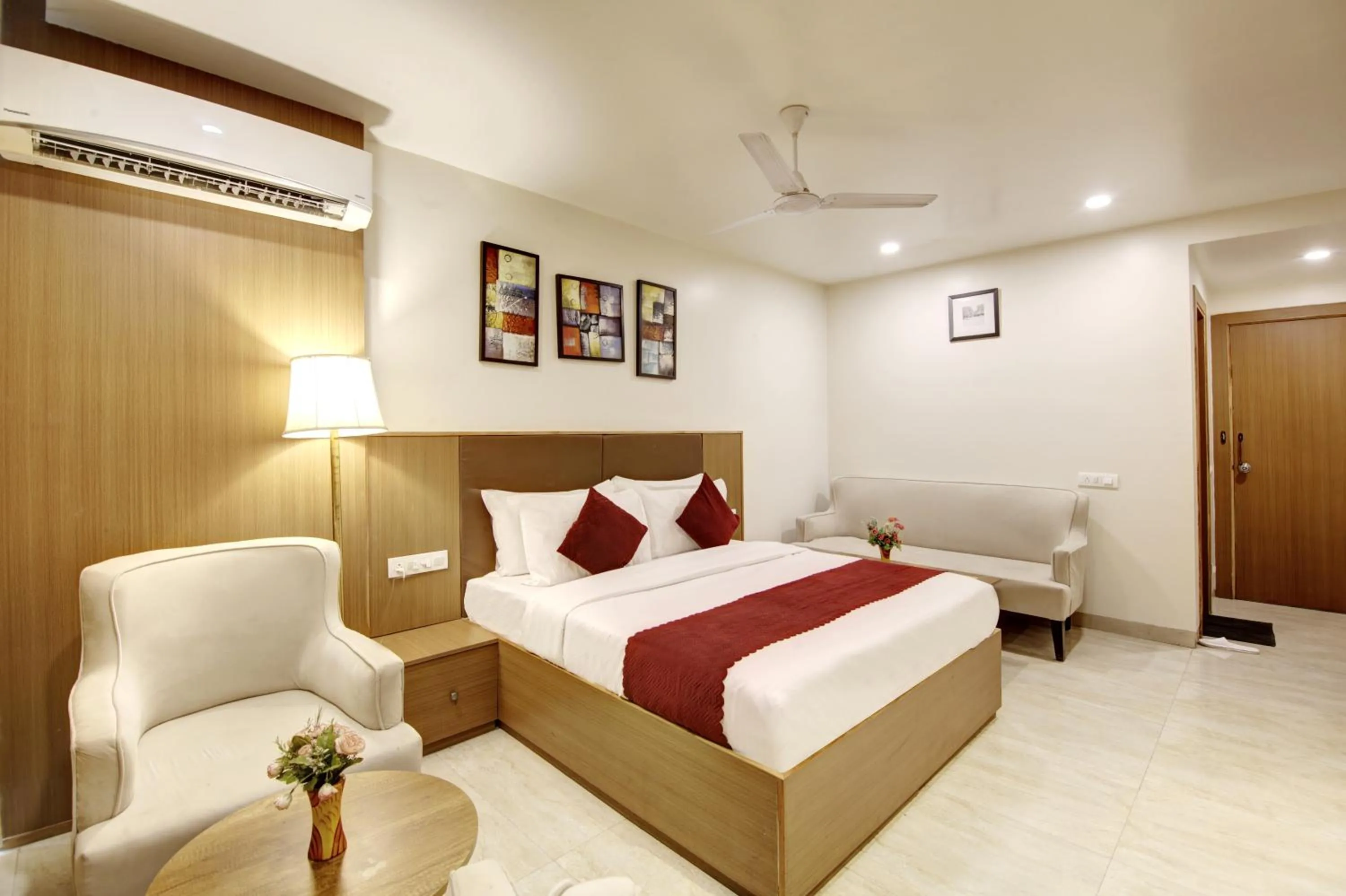 Bed in Saltstayz Select - Unitech Cyber Park