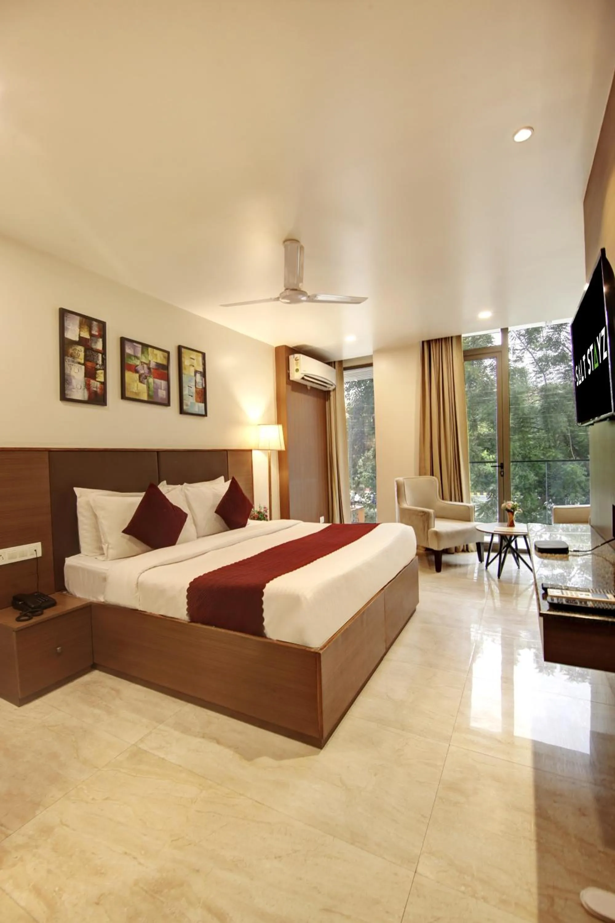 Bed in Saltstayz Select - Unitech Cyber Park