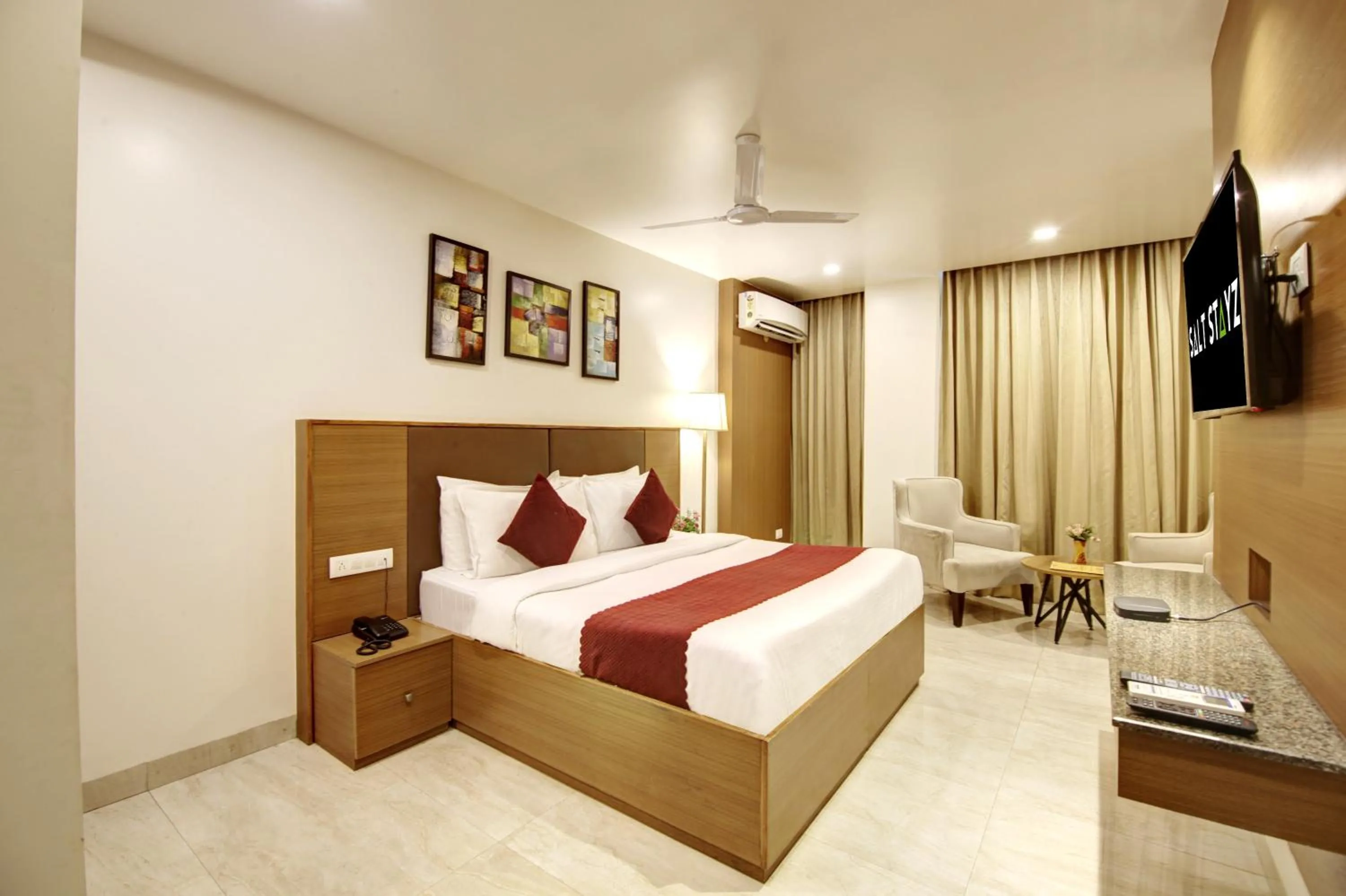 Bed in Saltstayz Select - Unitech Cyber Park