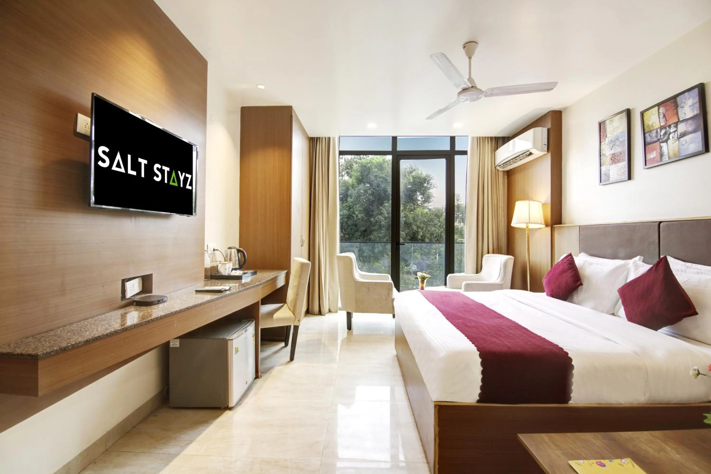 Bed in Saltstayz Select - Unitech Cyber Park