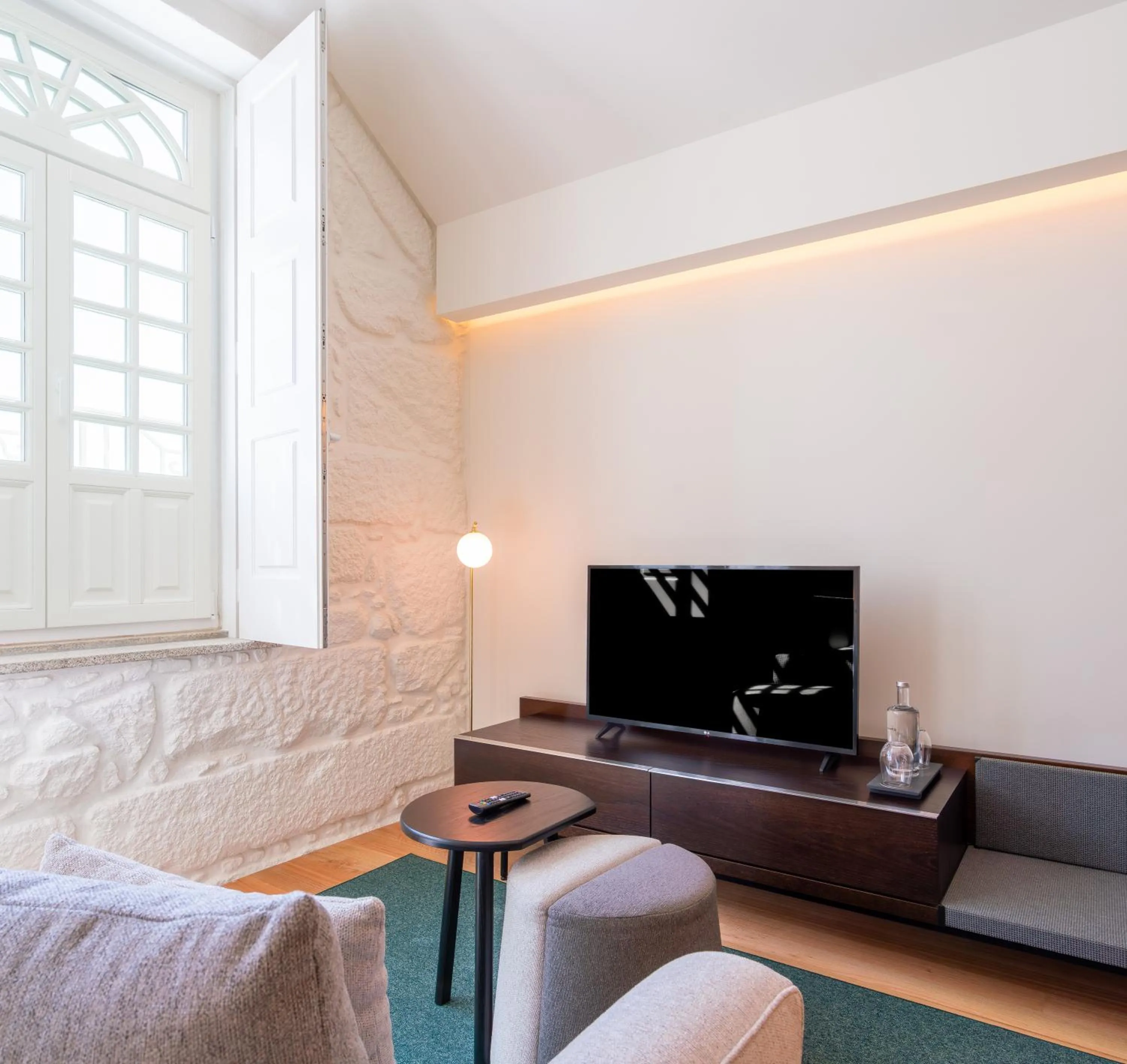 TV and multimedia in d'ALMA Boutique Hotel