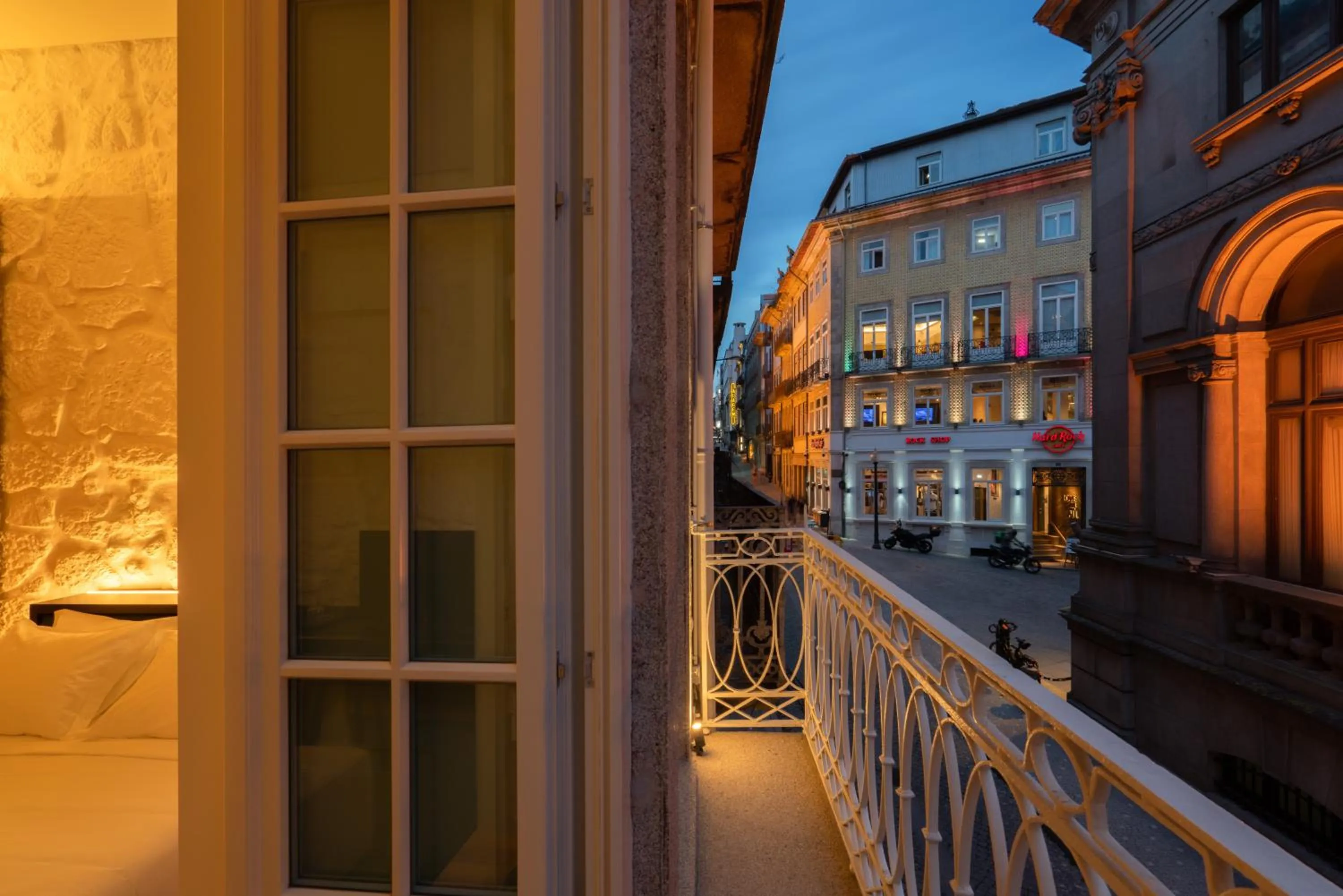 Night in d'ALMA Boutique Hotel