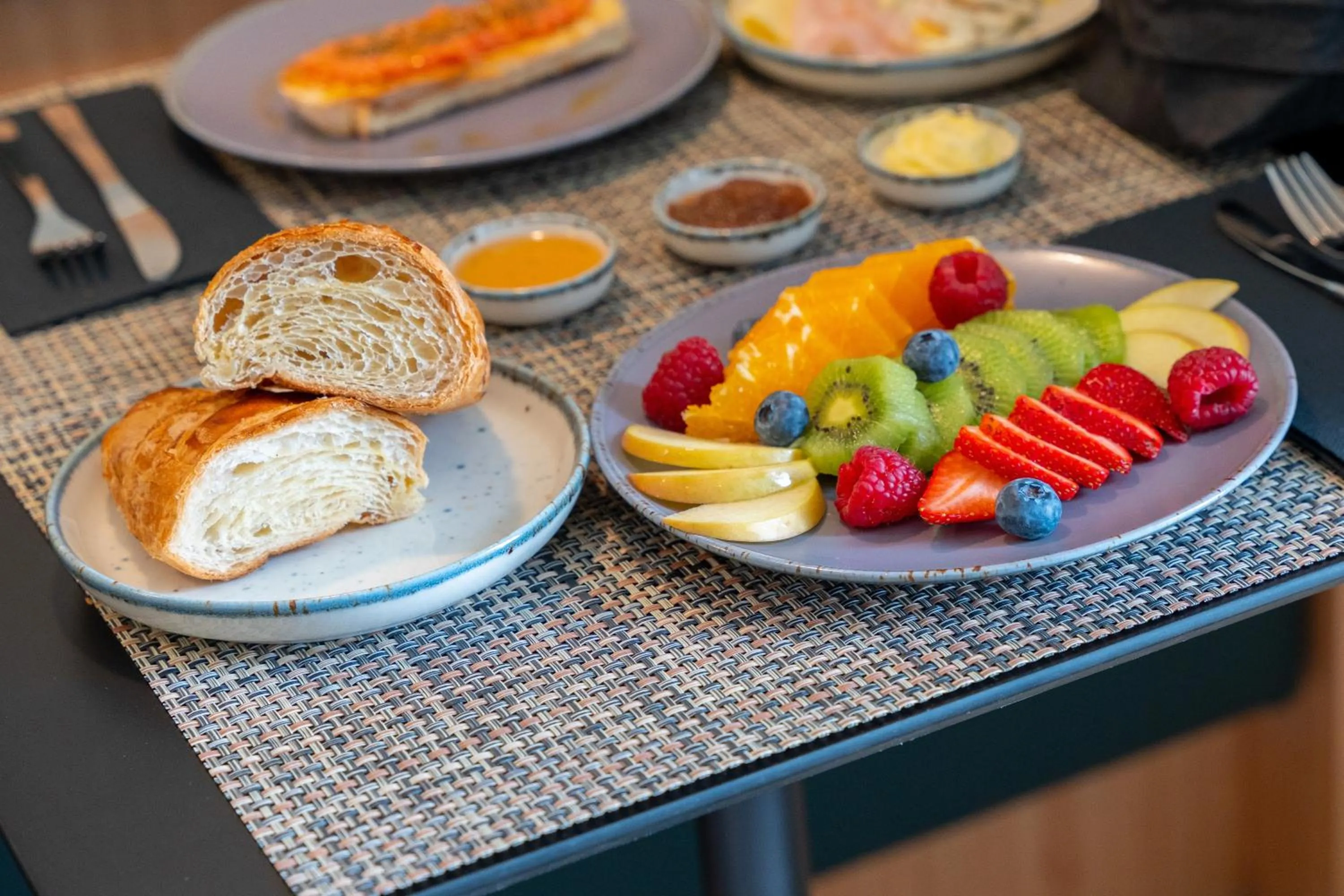 Food in d'ALMA Boutique Hotel