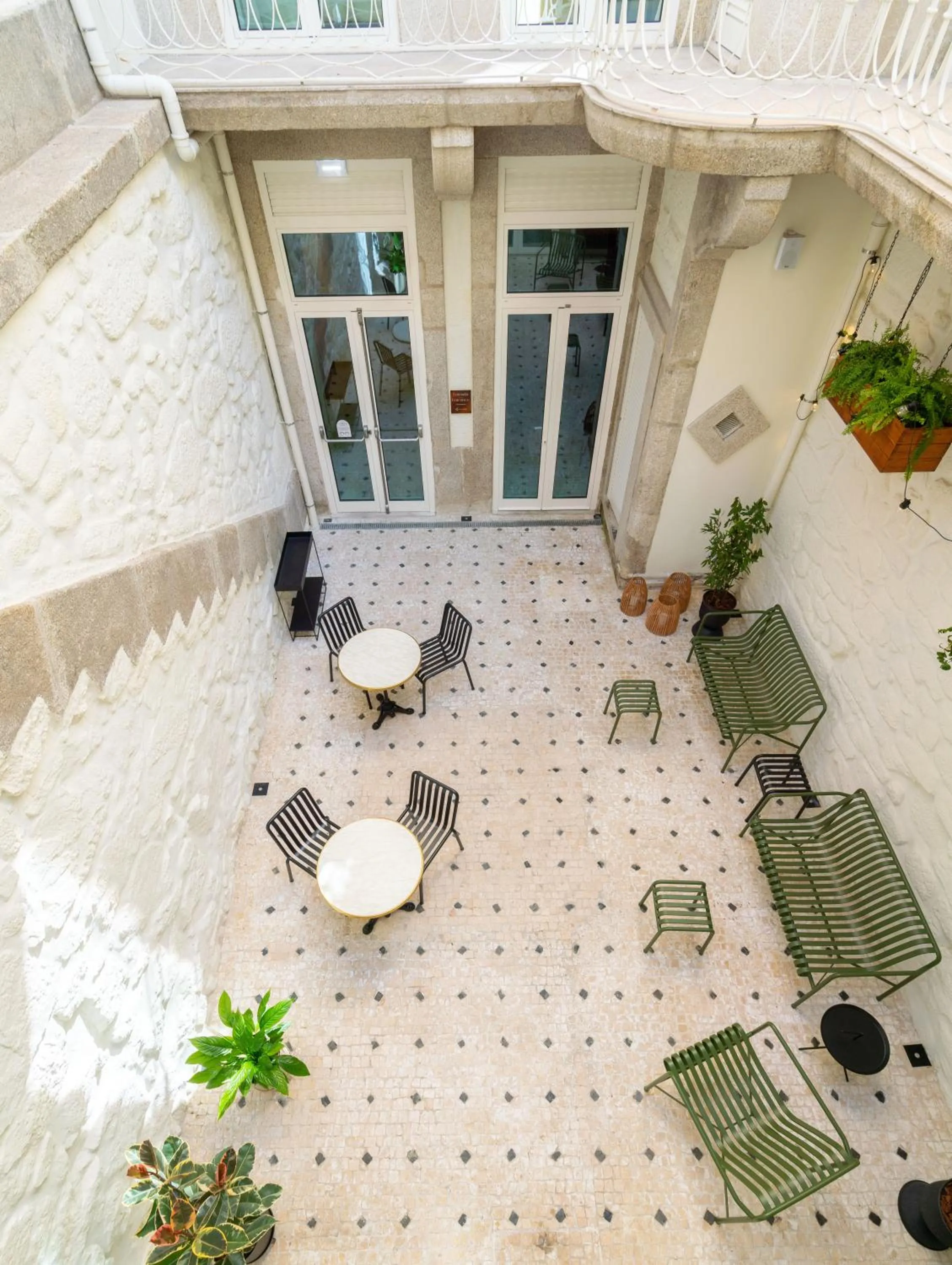 Patio in d'ALMA Boutique Hotel