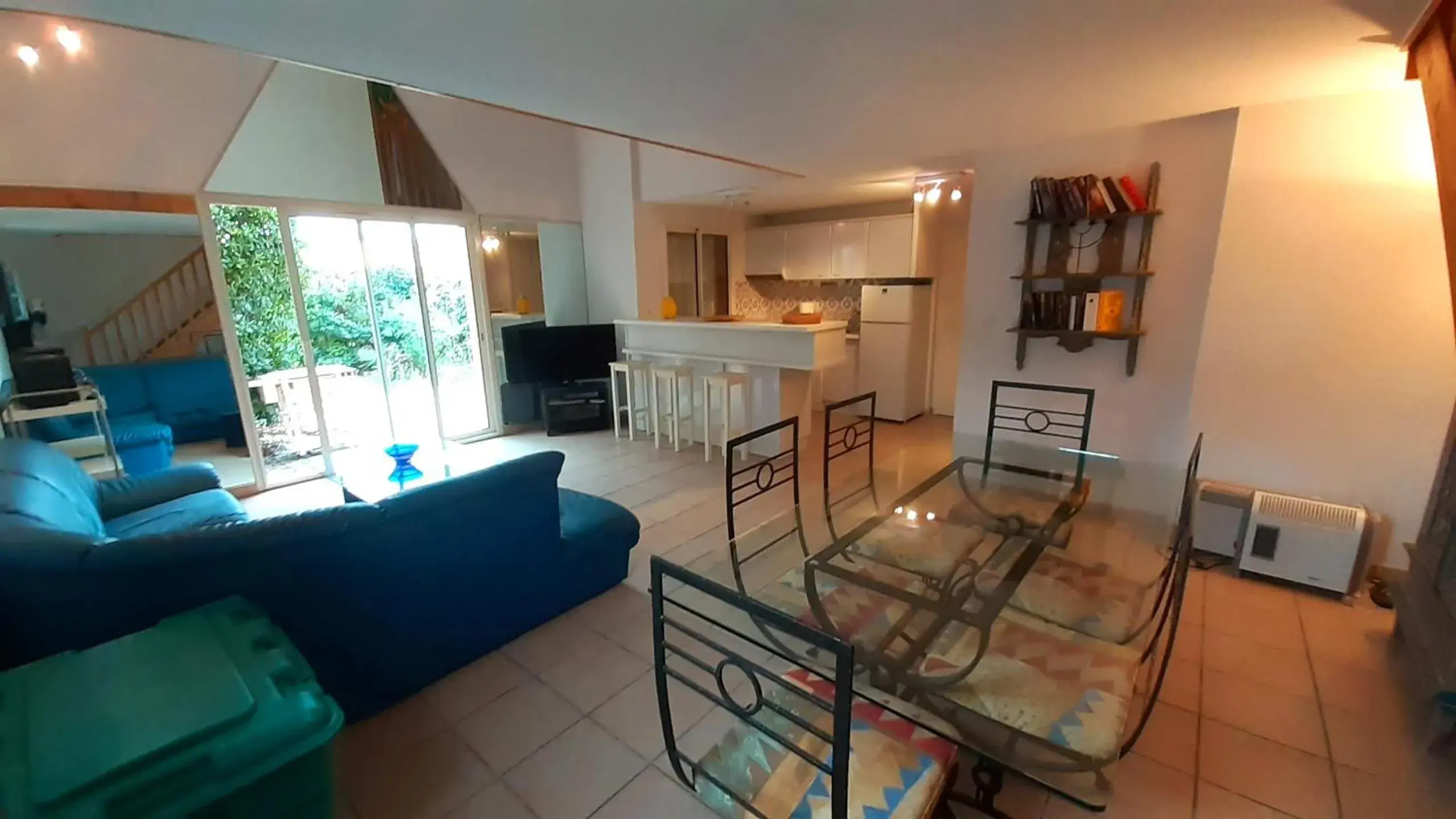ANDALOUSES Jolie villa T5 en duplex piscine proche plage Rochelongue Cap d'Agde ANDALOUSES Jolie villa T5 en duplex piscine proche plage Rochelongue Cap d'Agde