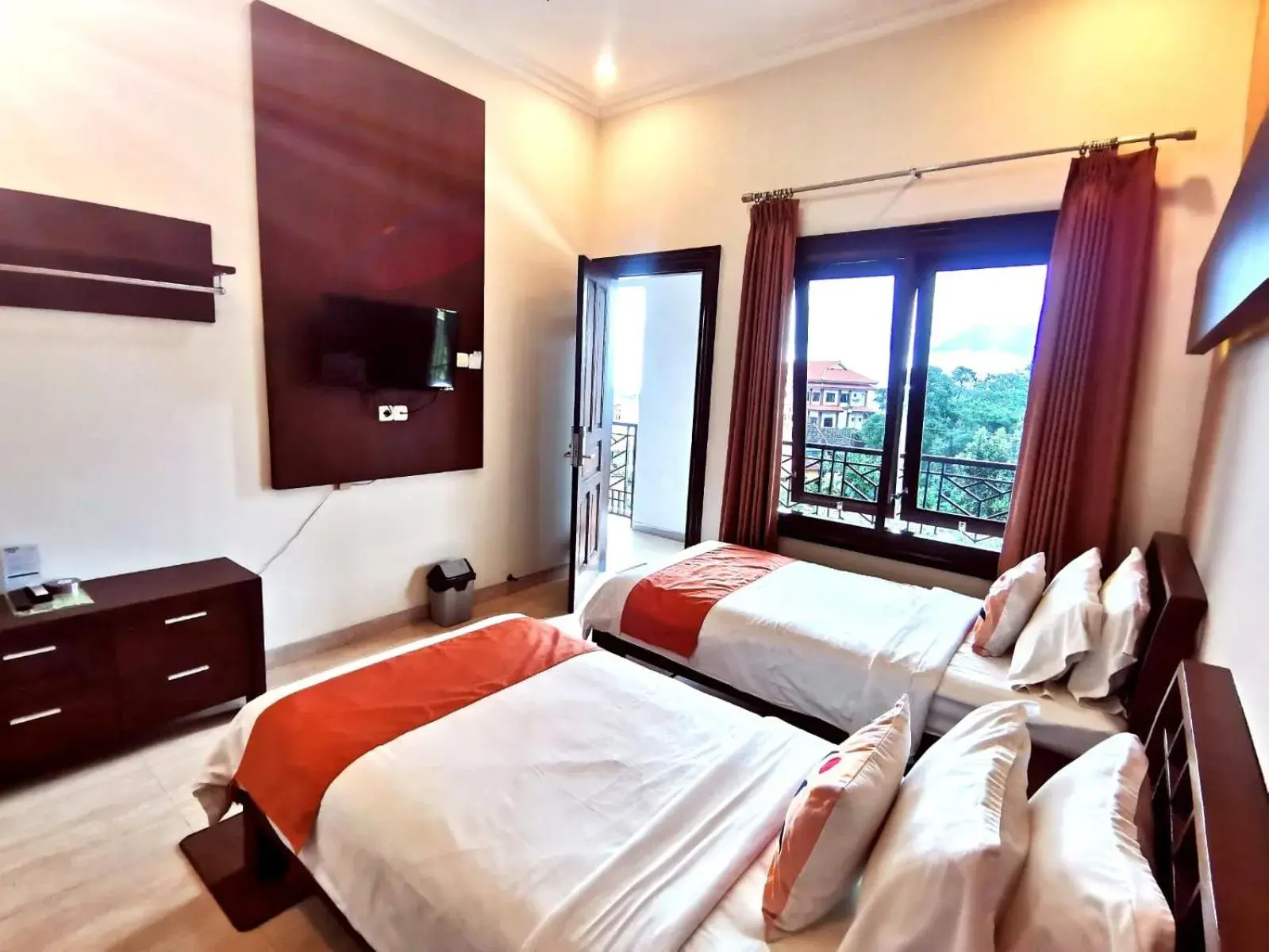 Bedroom, Bed in Avila Ketapan Rame Hotel Bedroom, Bed in Avila Ketapan Rame Hotel