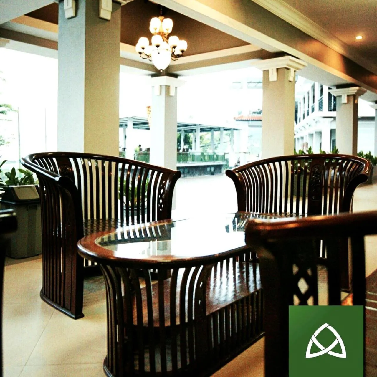 Seating area in Avila Ketapan Rame Hotel