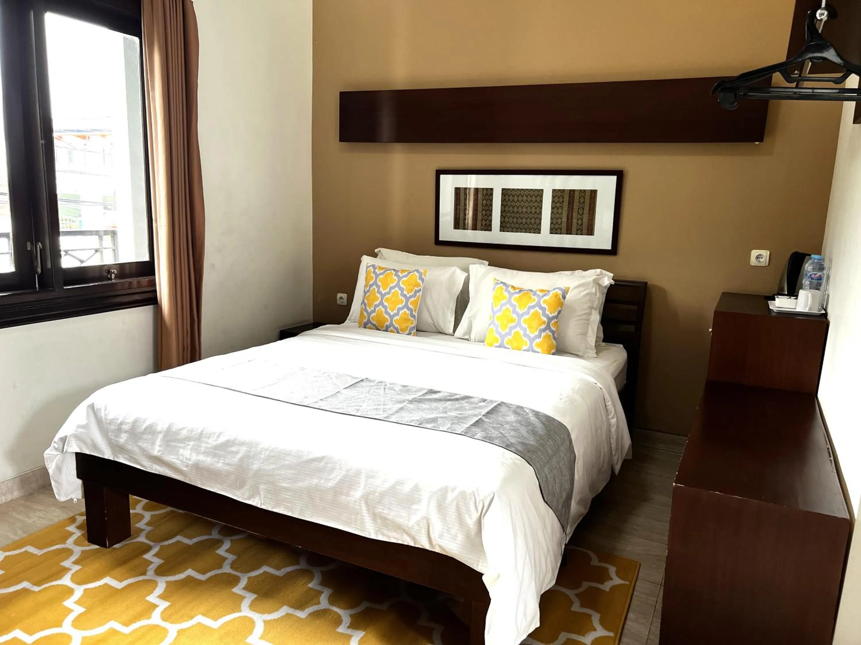 Bedroom, Bed in Avila Ketapan Rame Hotel