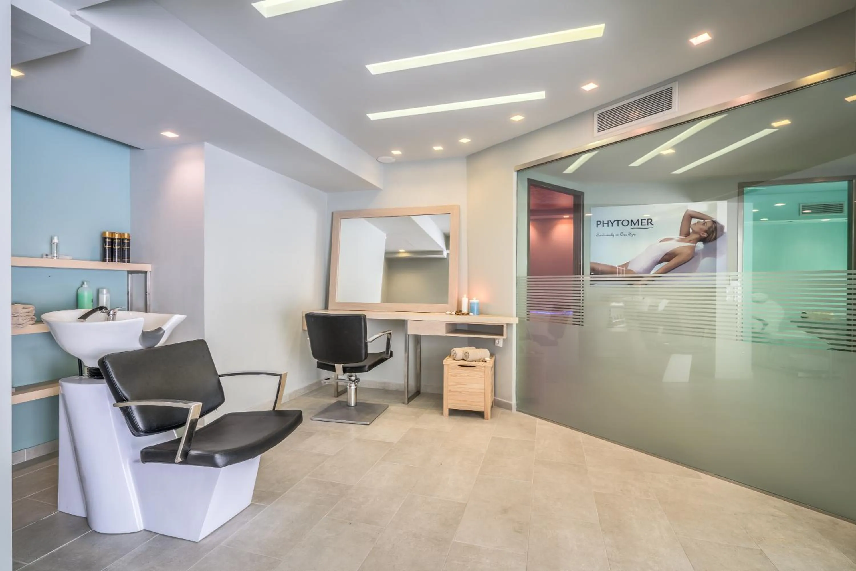 hair dresser in Zante Park Resort & Spa BW Premier Collection