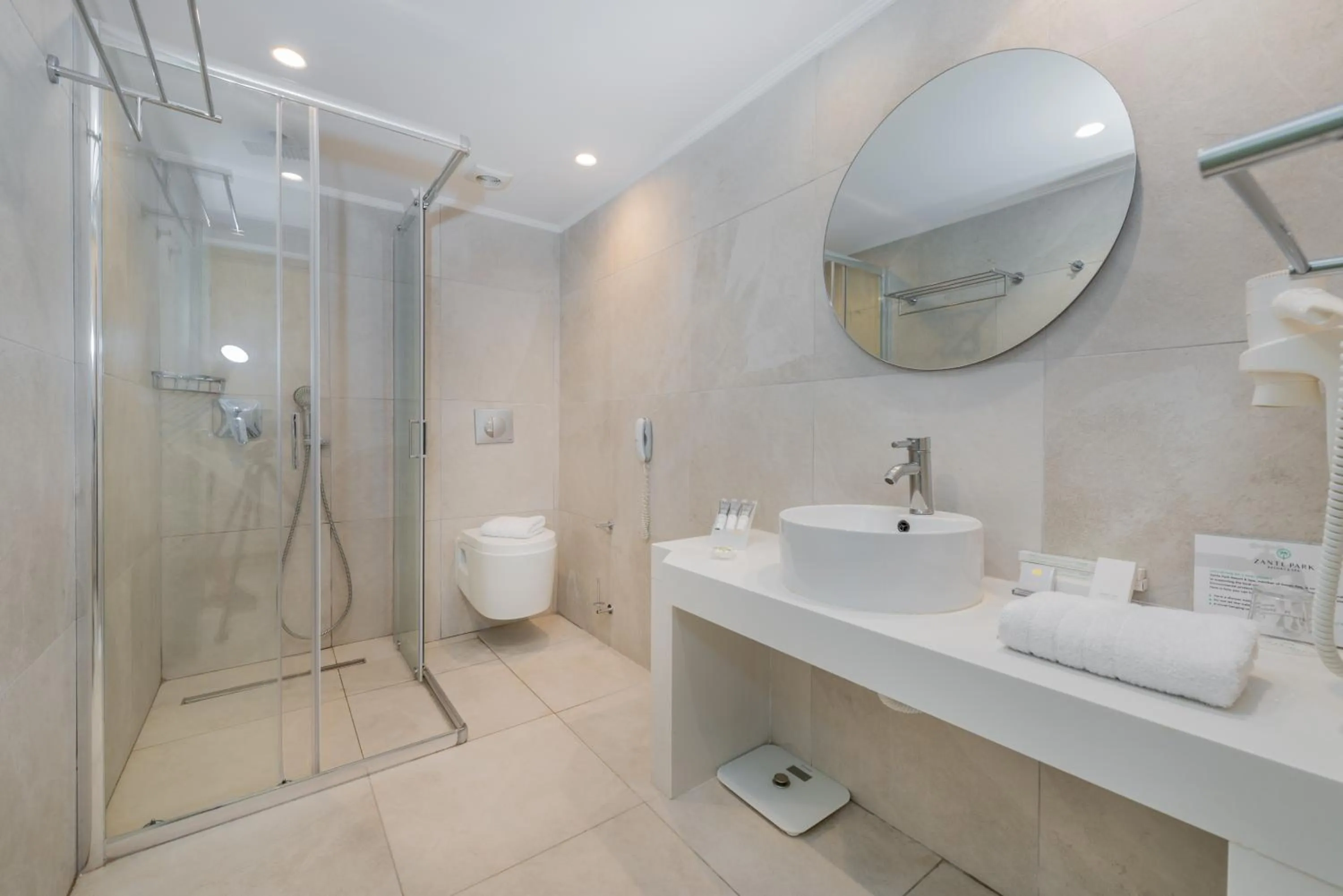 Bathroom in Zante Park Resort & Spa BW Premier Collection