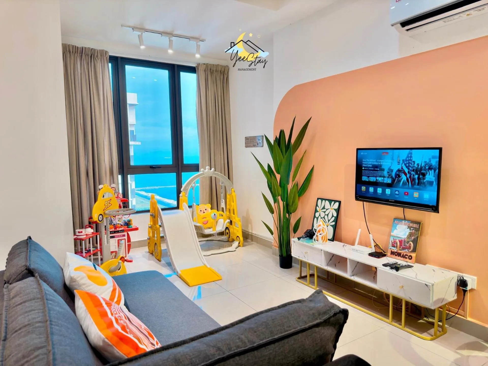 SeaView PoolView CityView BaliResidence Video game 5minJonker