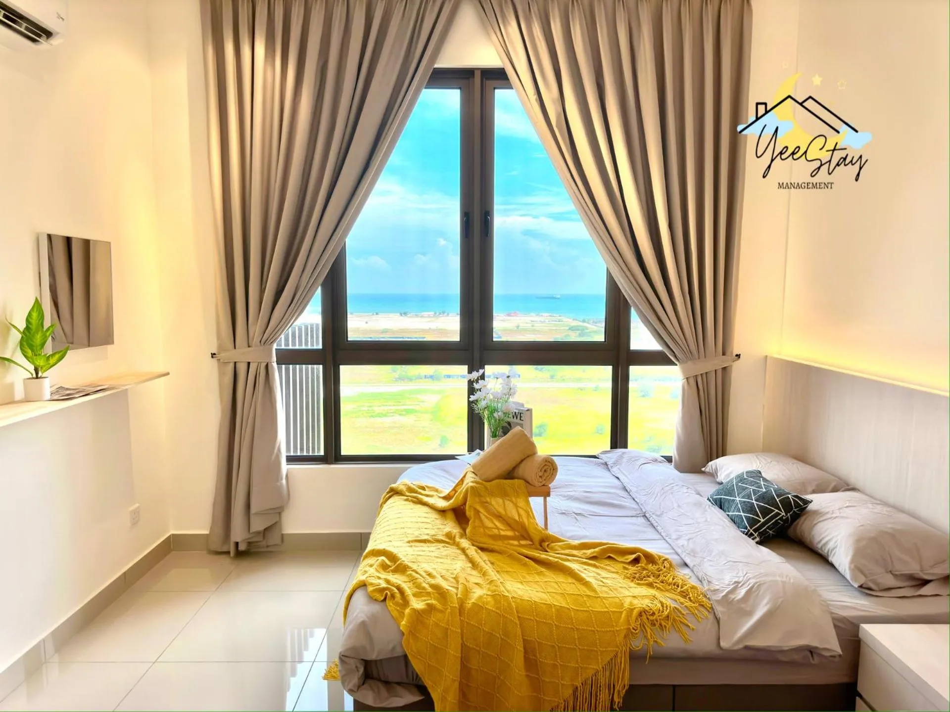 Bed in SeaView PoolView CityView BaliResidence Video game 5minJonker