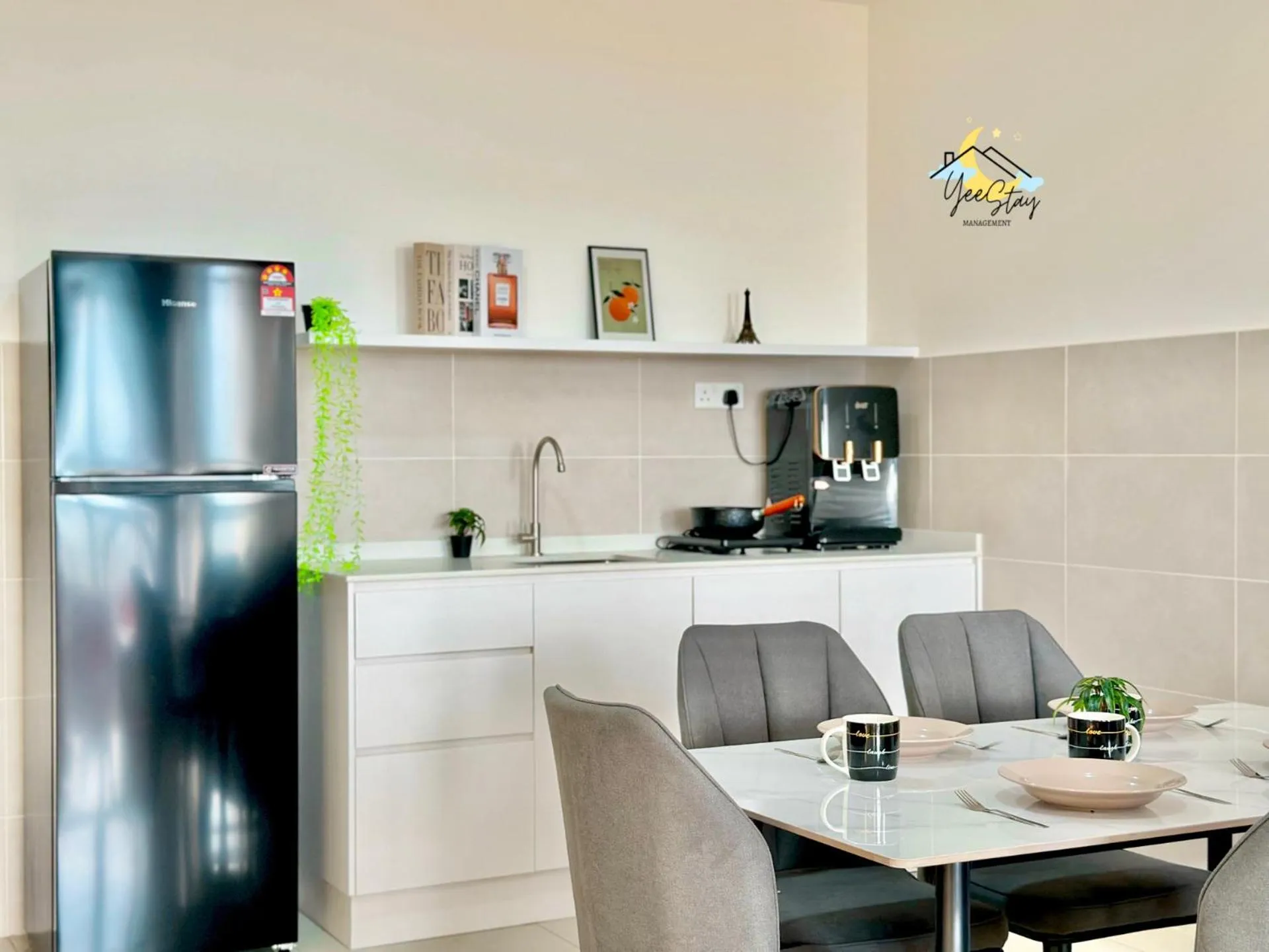 SeaView PoolView CityView BaliResidence Video game 5minJonker