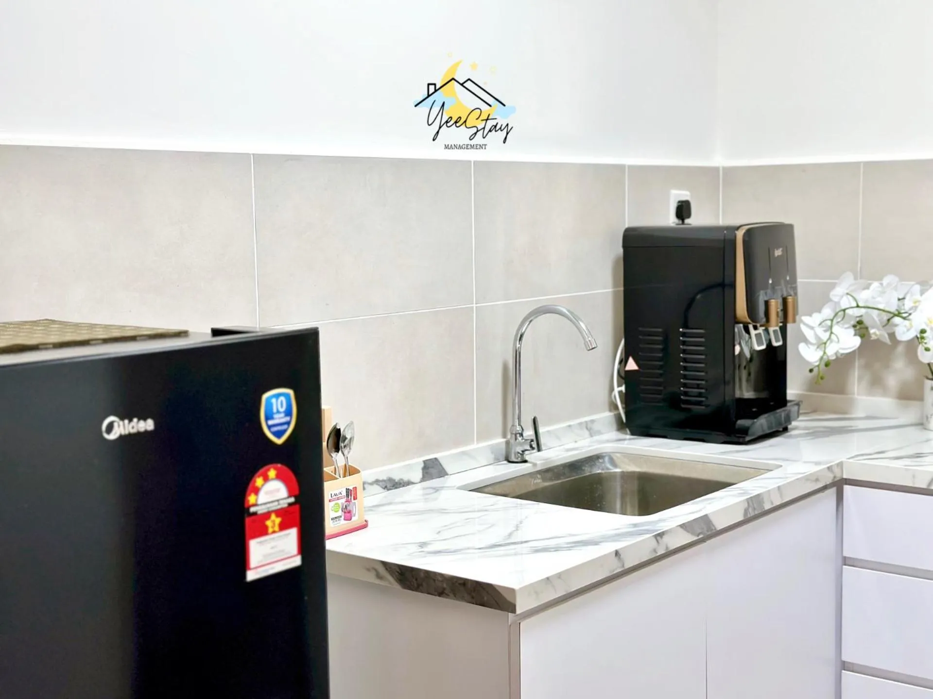 SeaView PoolView CityView BaliResidence Video game 5minJonker