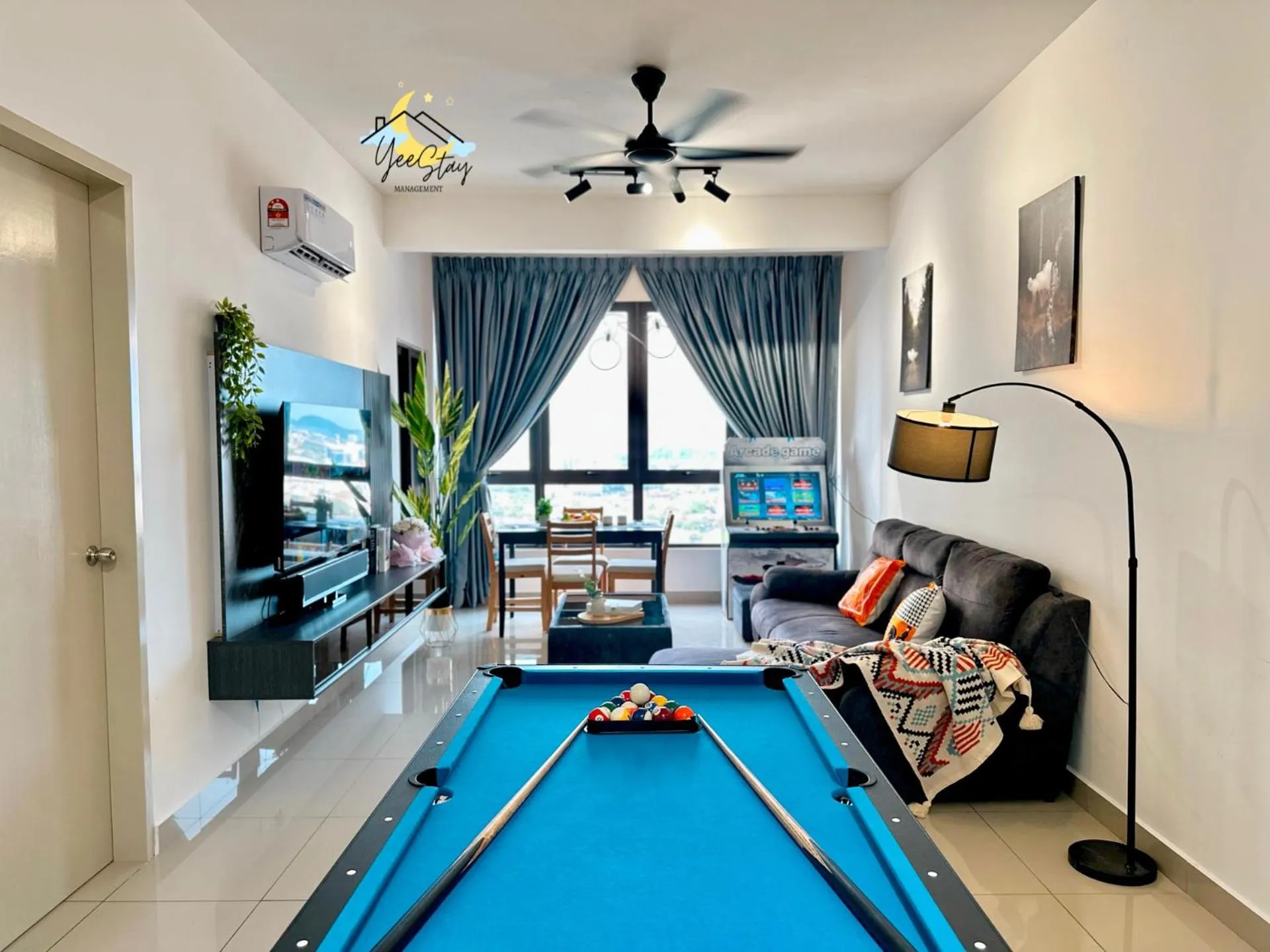 SeaView PoolView CityView BaliResidence Video game 5minJonker