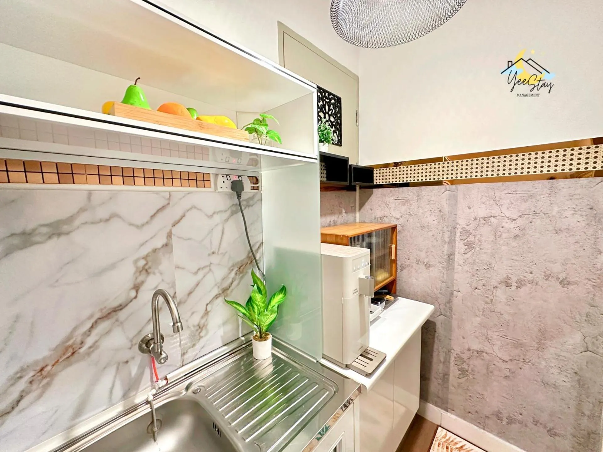 SeaView PoolView CityView BaliResidence Video game 5minJonker