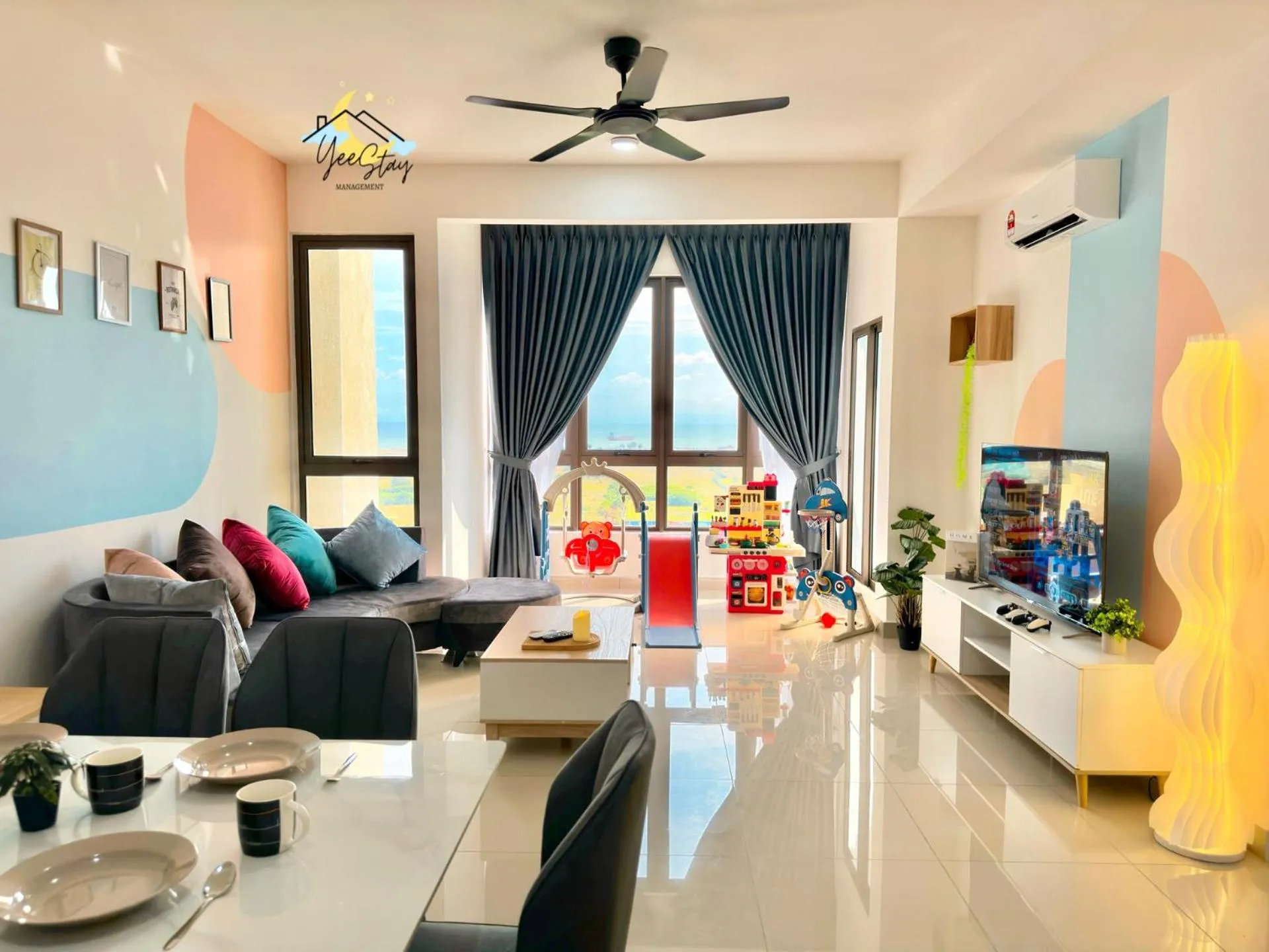 SeaView PoolView CityView BaliResidence Video game 5minJonker