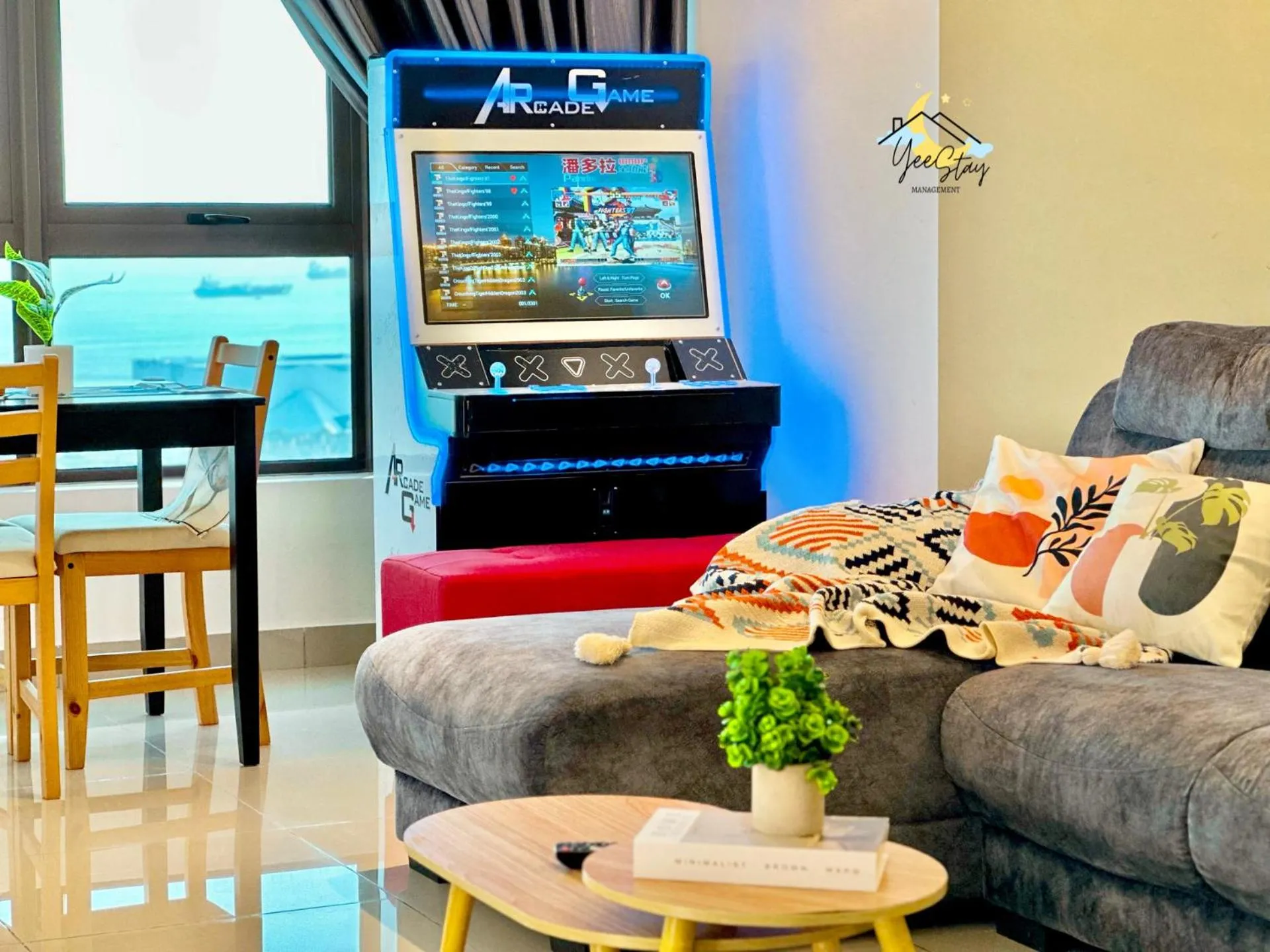 SeaView PoolView CityView BaliResidence Video game 5minJonker