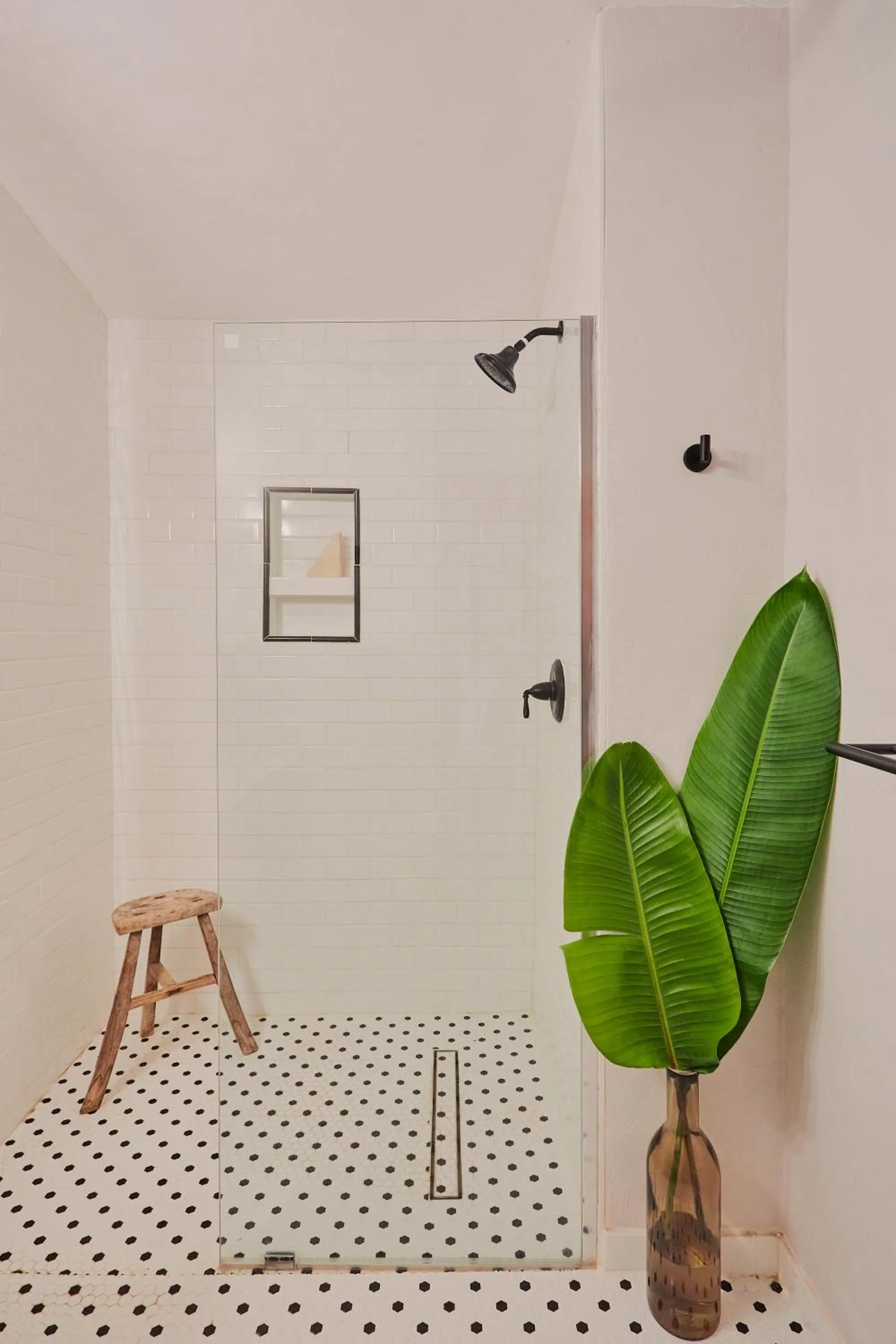 Shower in WALD HAUS by DW