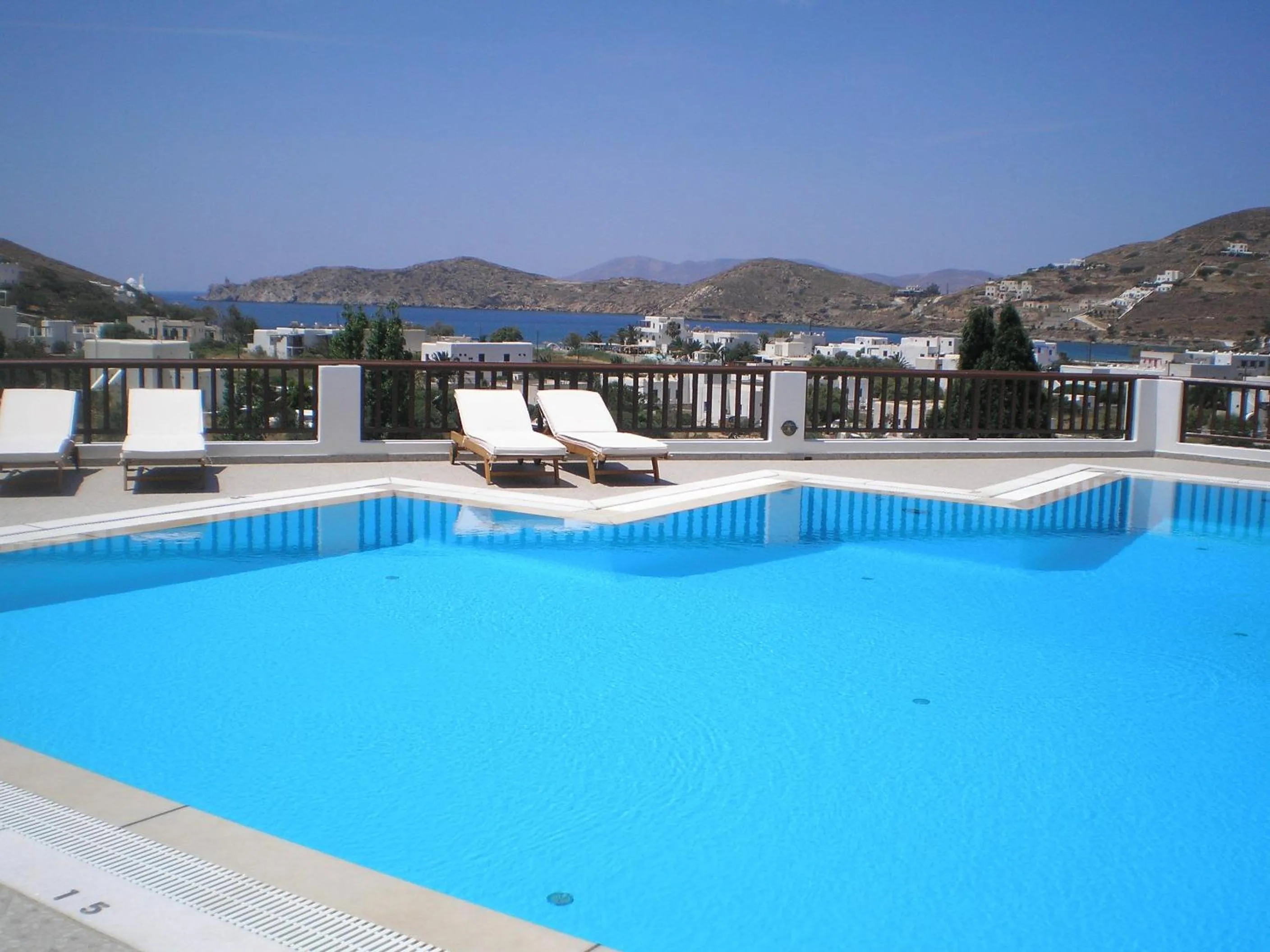 Lounge or bar in Golden Sun