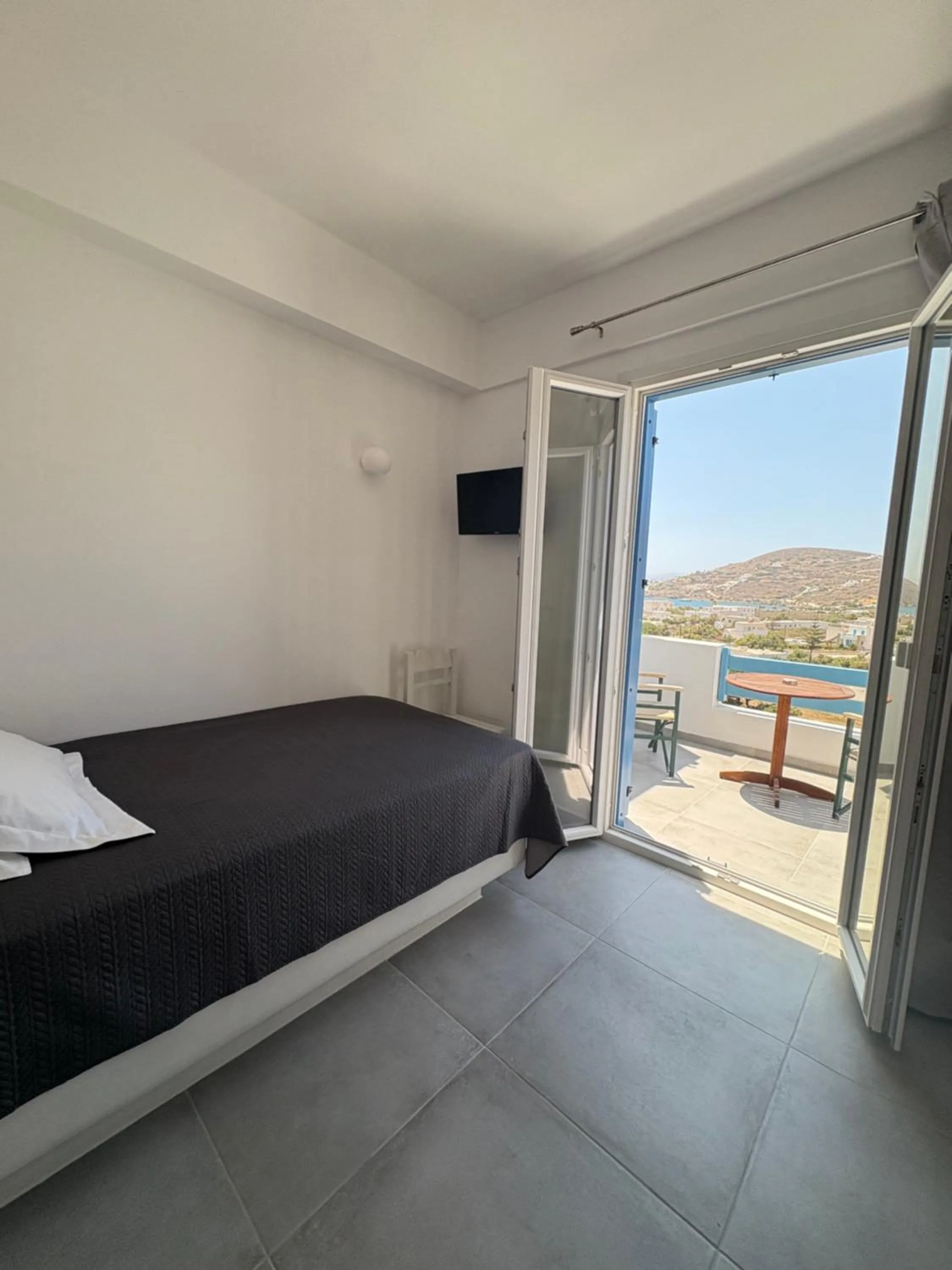 Balcony/Terrace, Bed in Golden Sun