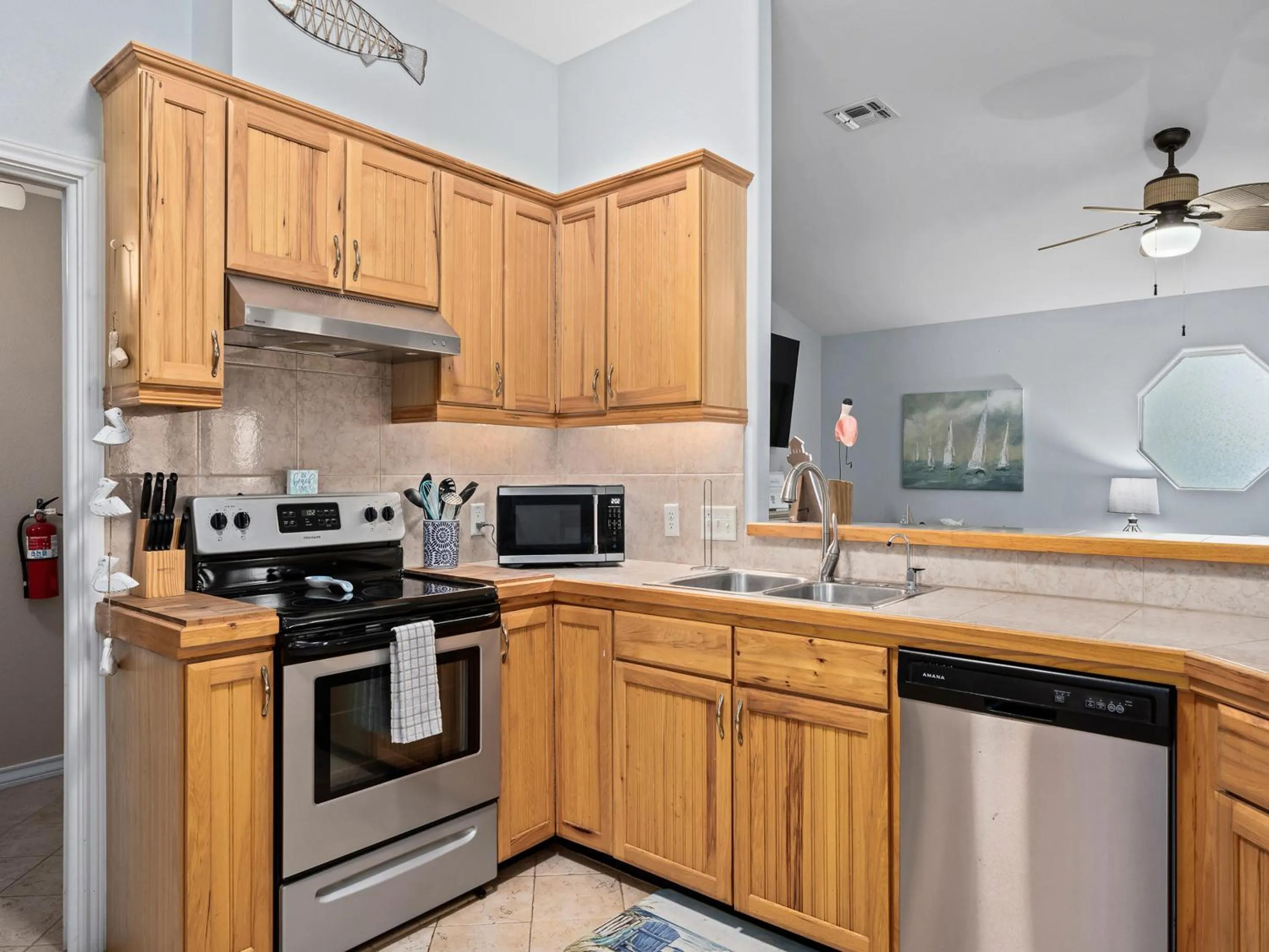 Property building in Sandy Pants Beach House