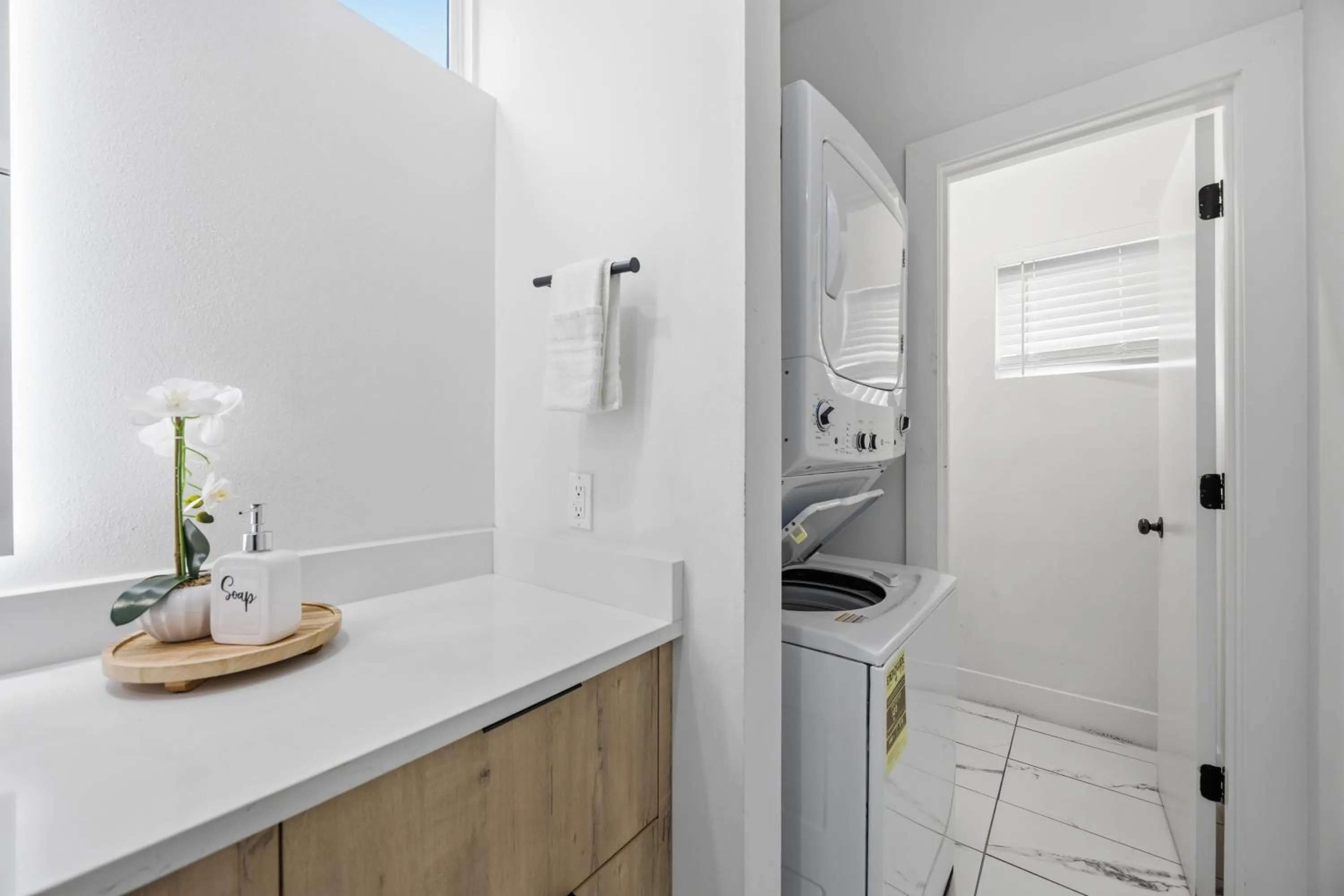 The Right Studio @ East Downtown