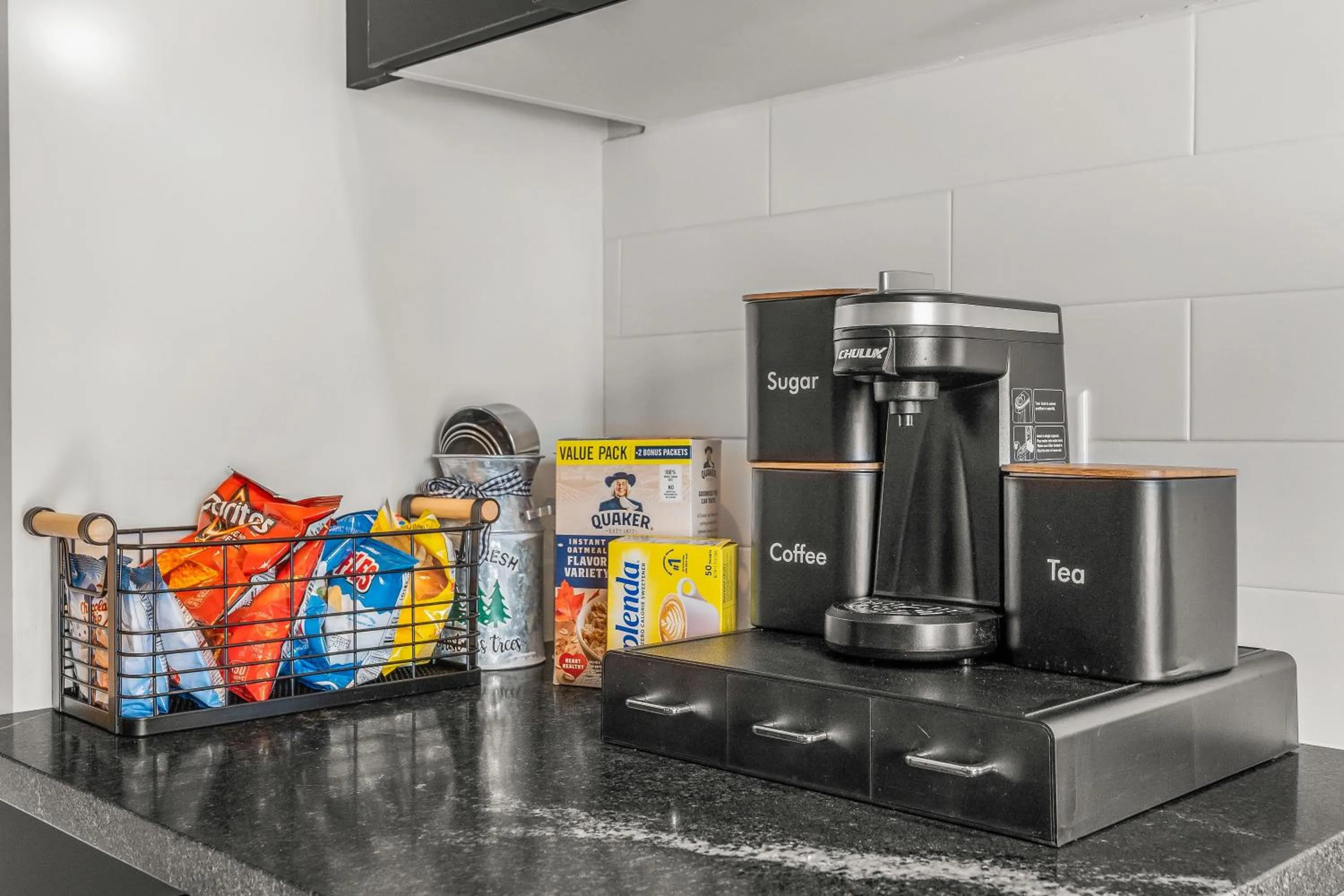 Restaurant/places to eat in Pure Relaxation-Luxury/Roof Top*