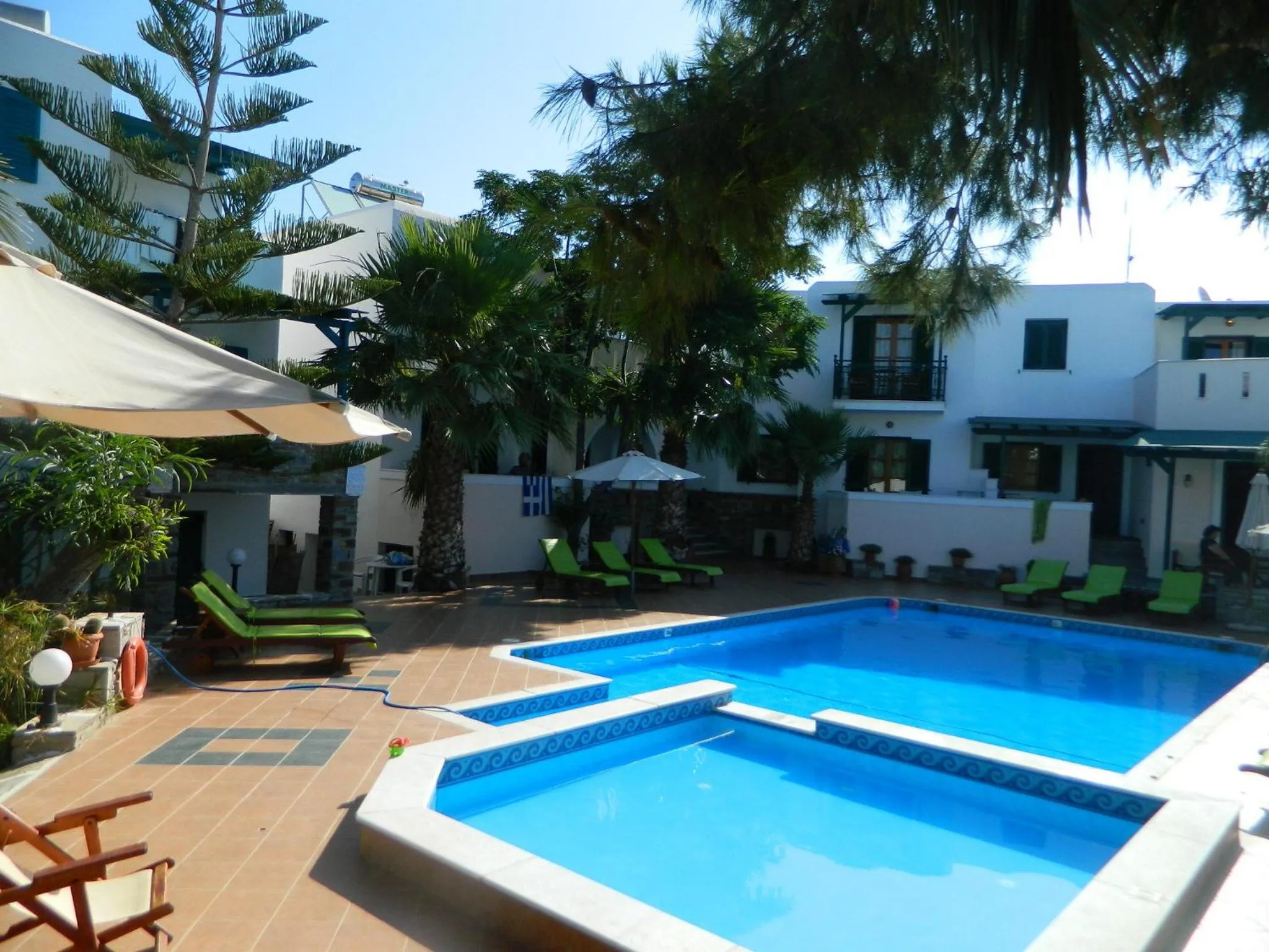 Swimming pool in Ioanna Apartments