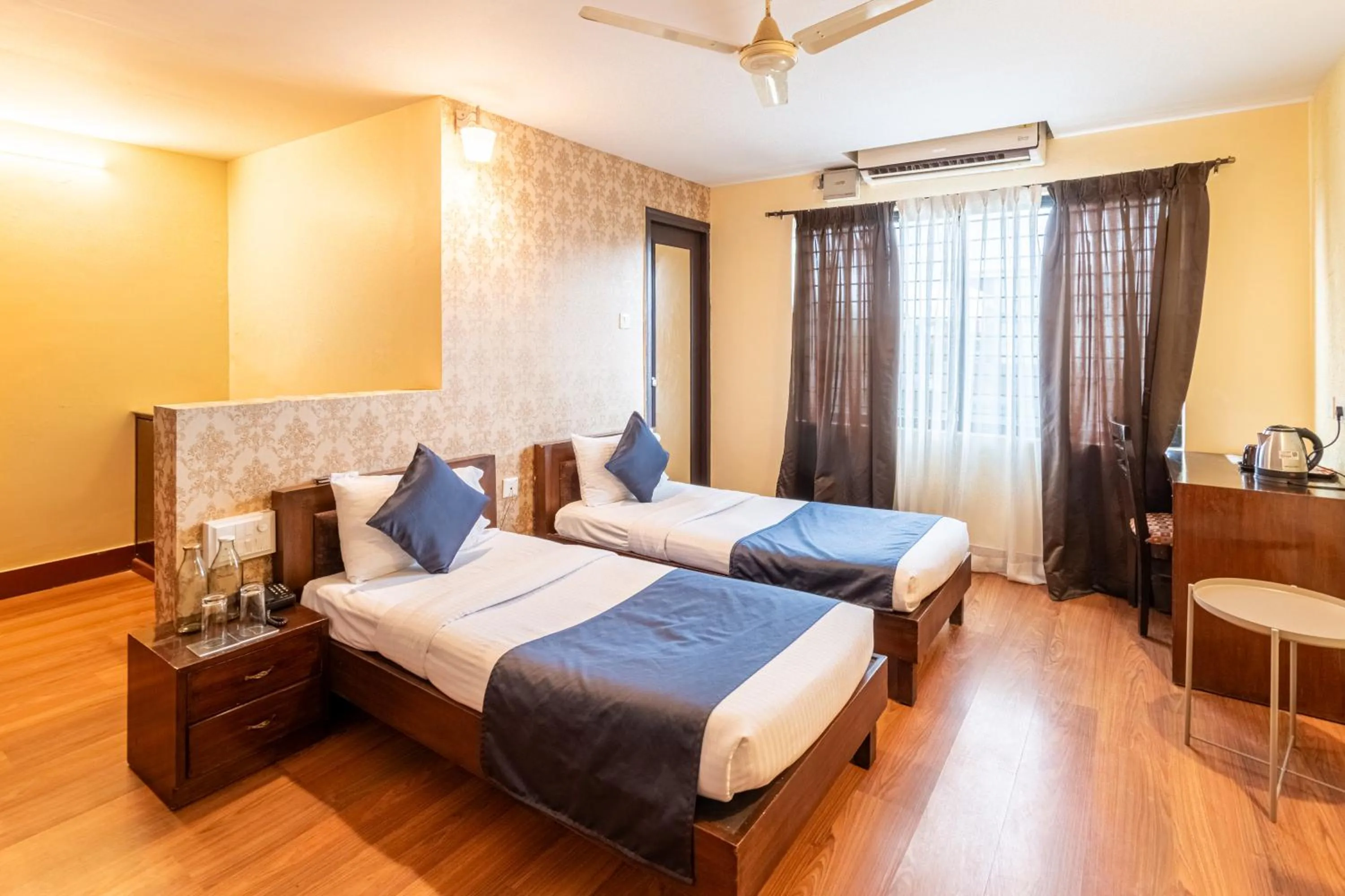 Kitchen or kitchenette, Bed in Chocolat house