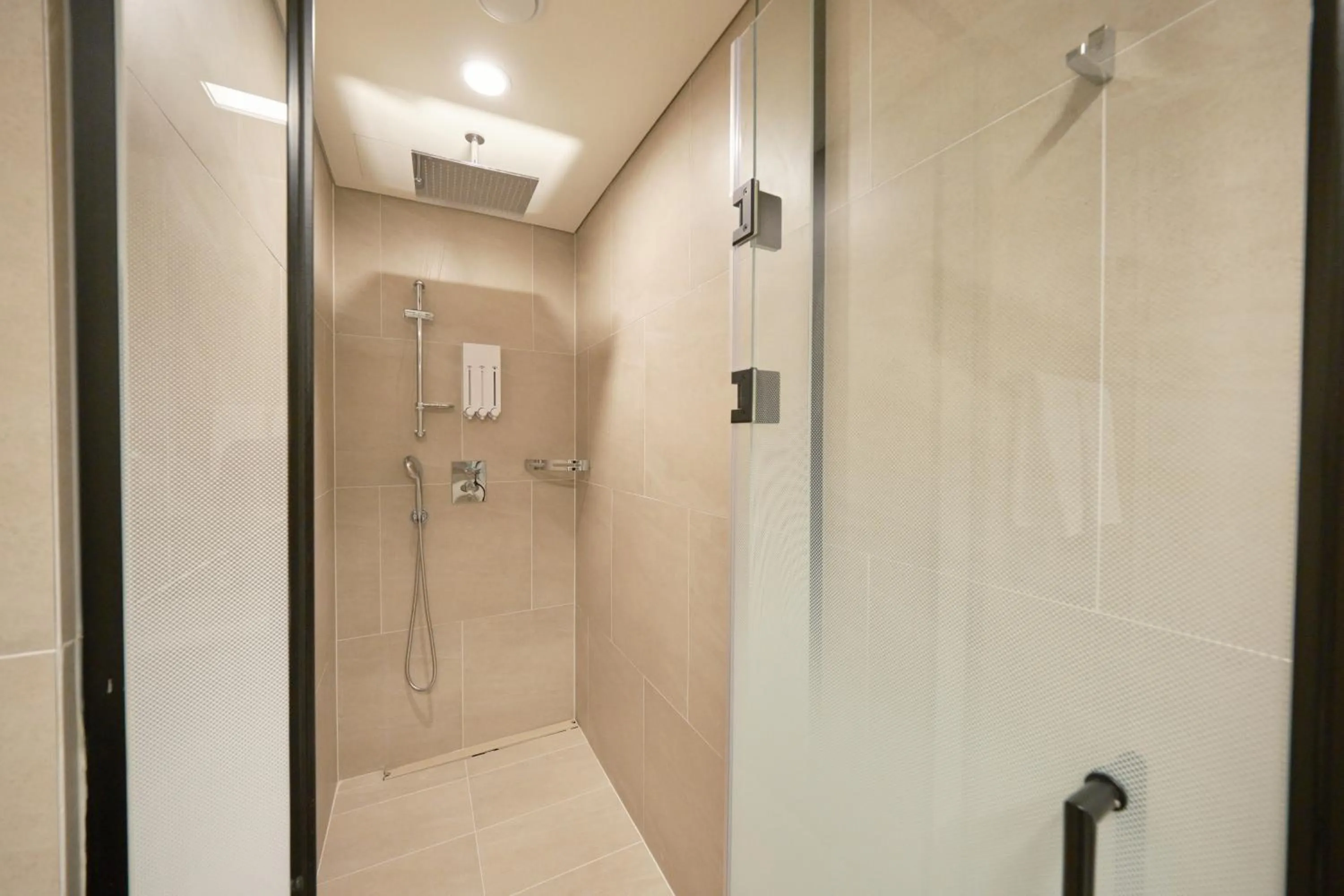 Shower in UH FLAT Signature DAEGU