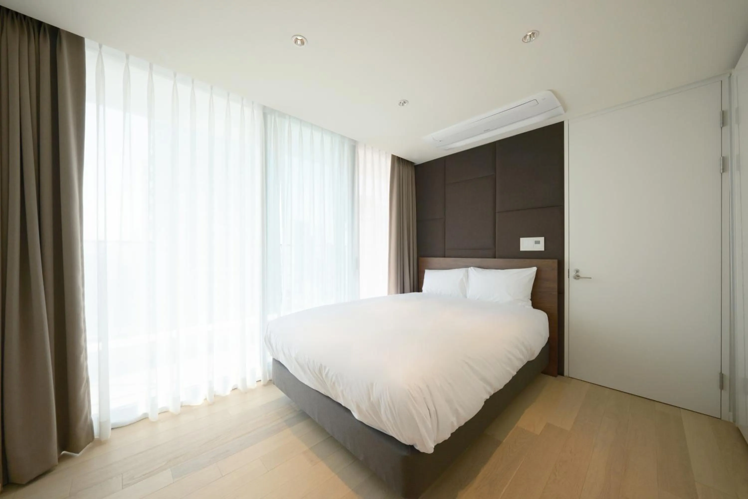 Bed in UH FLAT Signature DAEGU