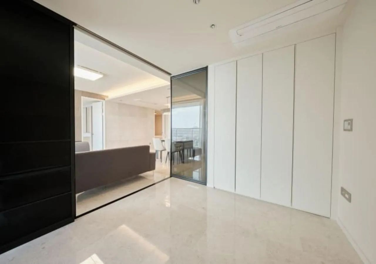 Bed in UH FLAT Signature DAEGU