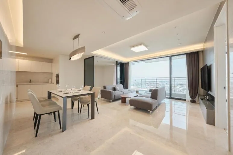 UH FLAT Signature DAEGU