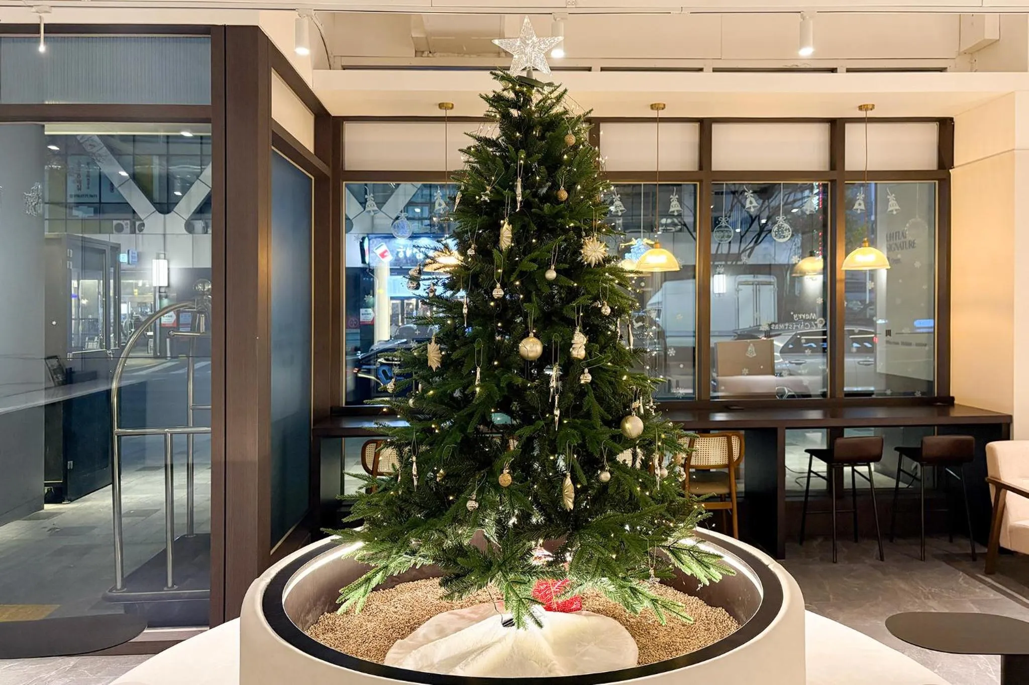 UH FLAT Signature DAEGU