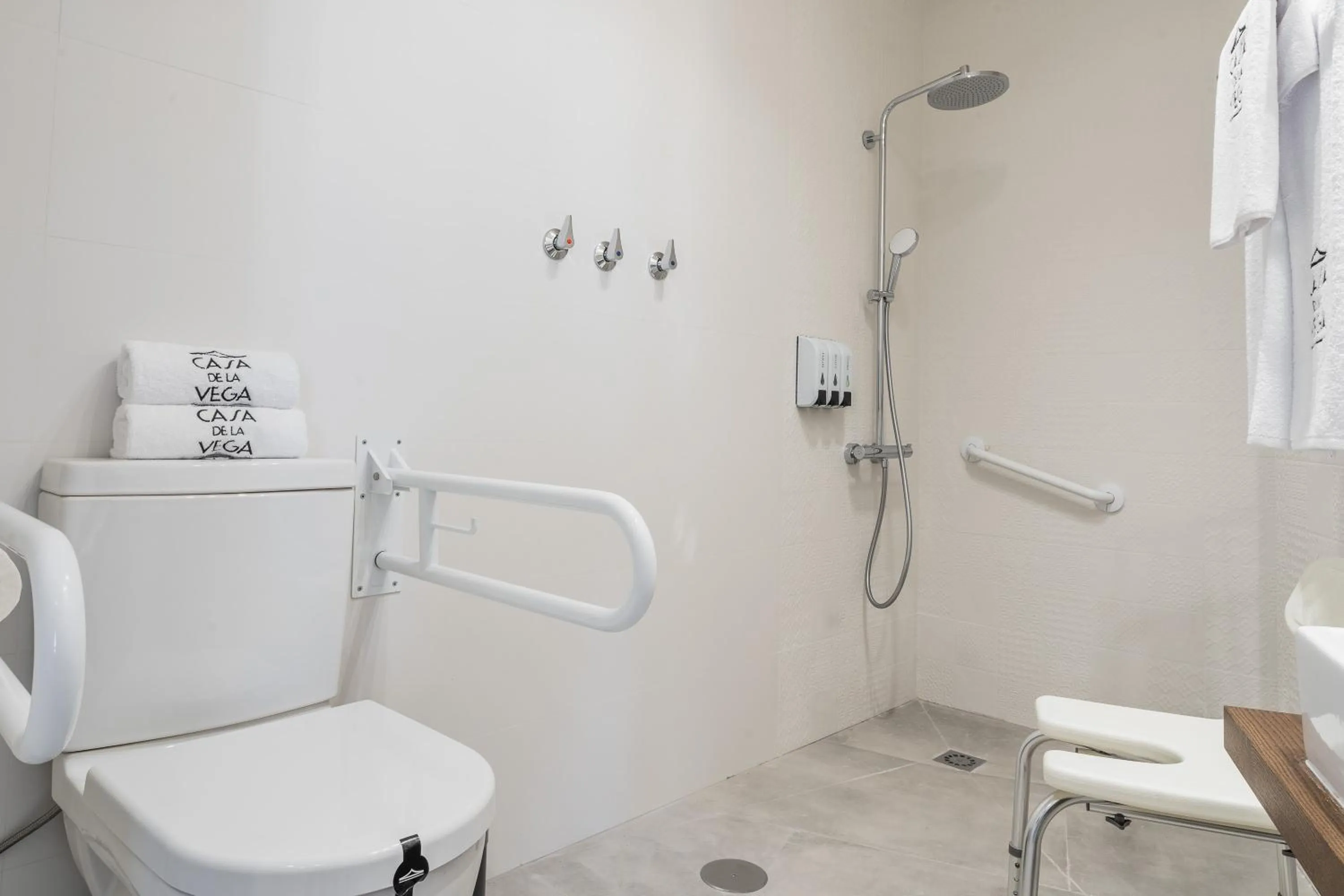 Bathroom in CASA DE LA VEGA SUITES