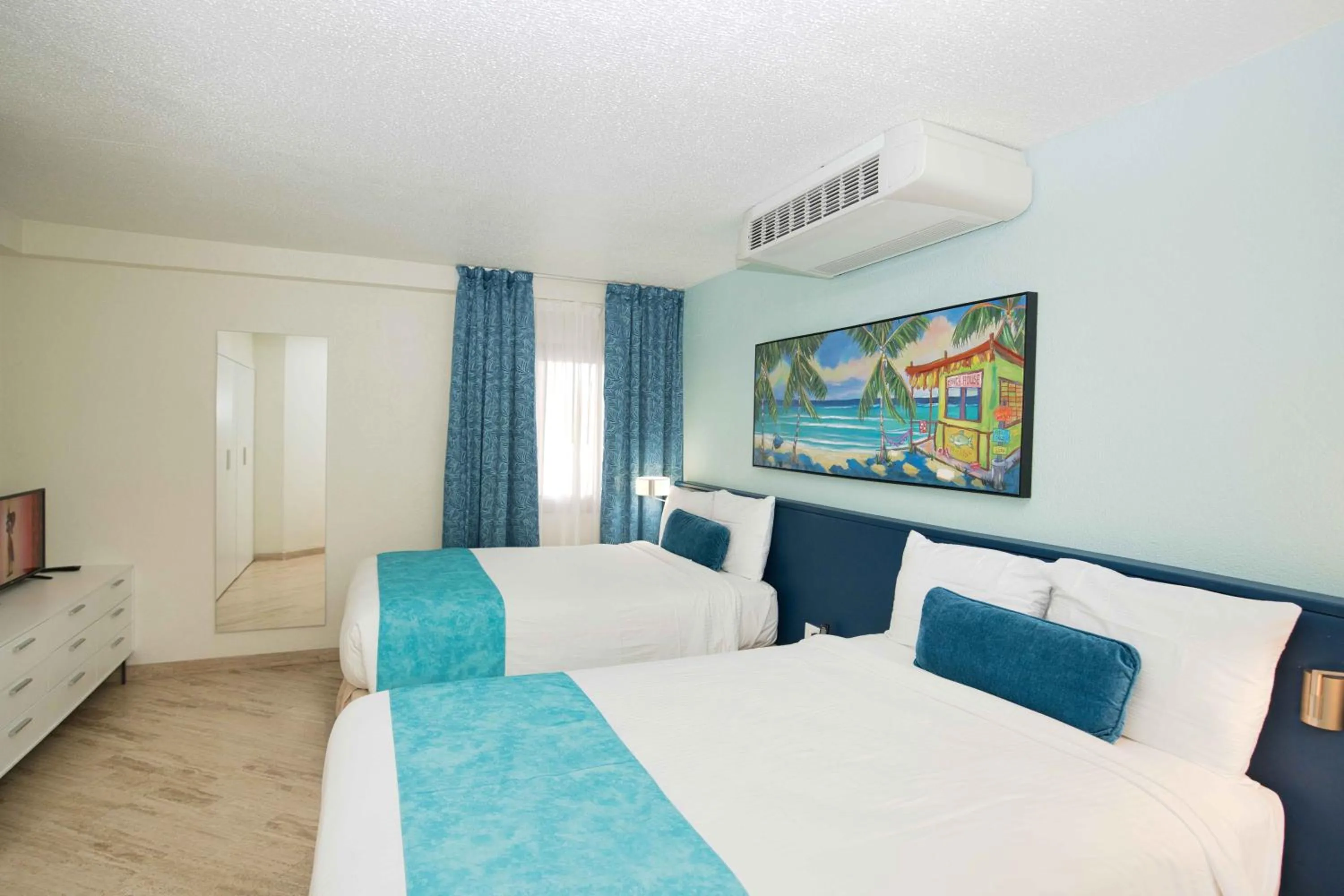 Bedroom, Bed in Royal Islander Club Resort La Plage