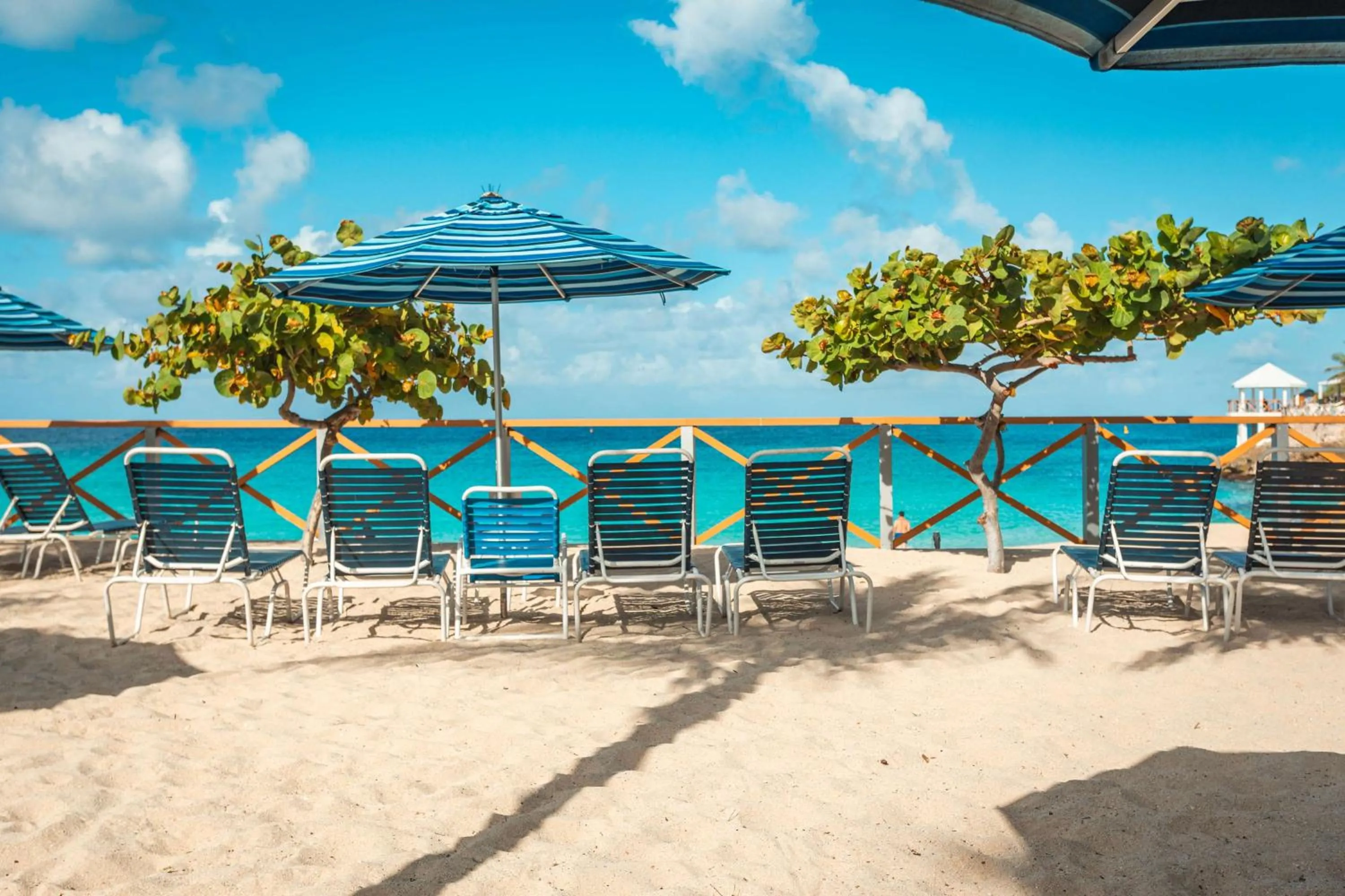 Beach in Royal Islander Club Resort La Plage