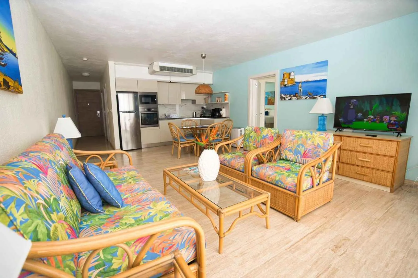 Living room in Royal Islander Club Resort La Plage