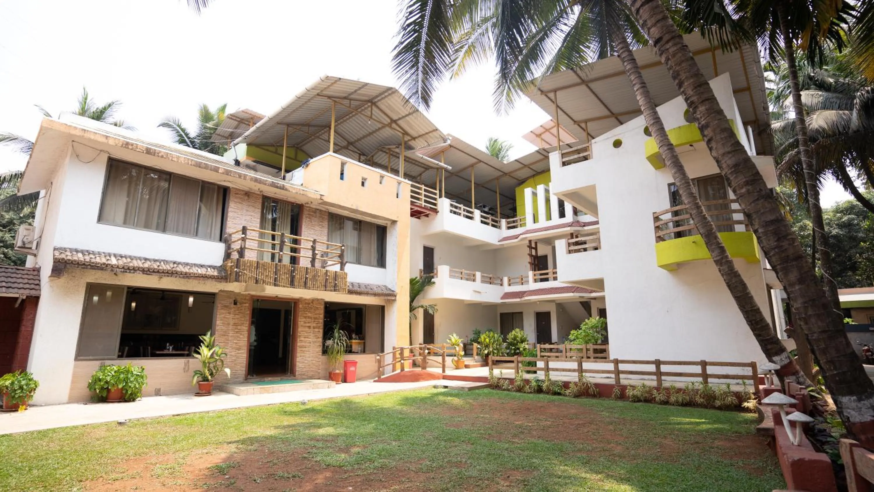 Garden in Ruturaj Inn Alibag