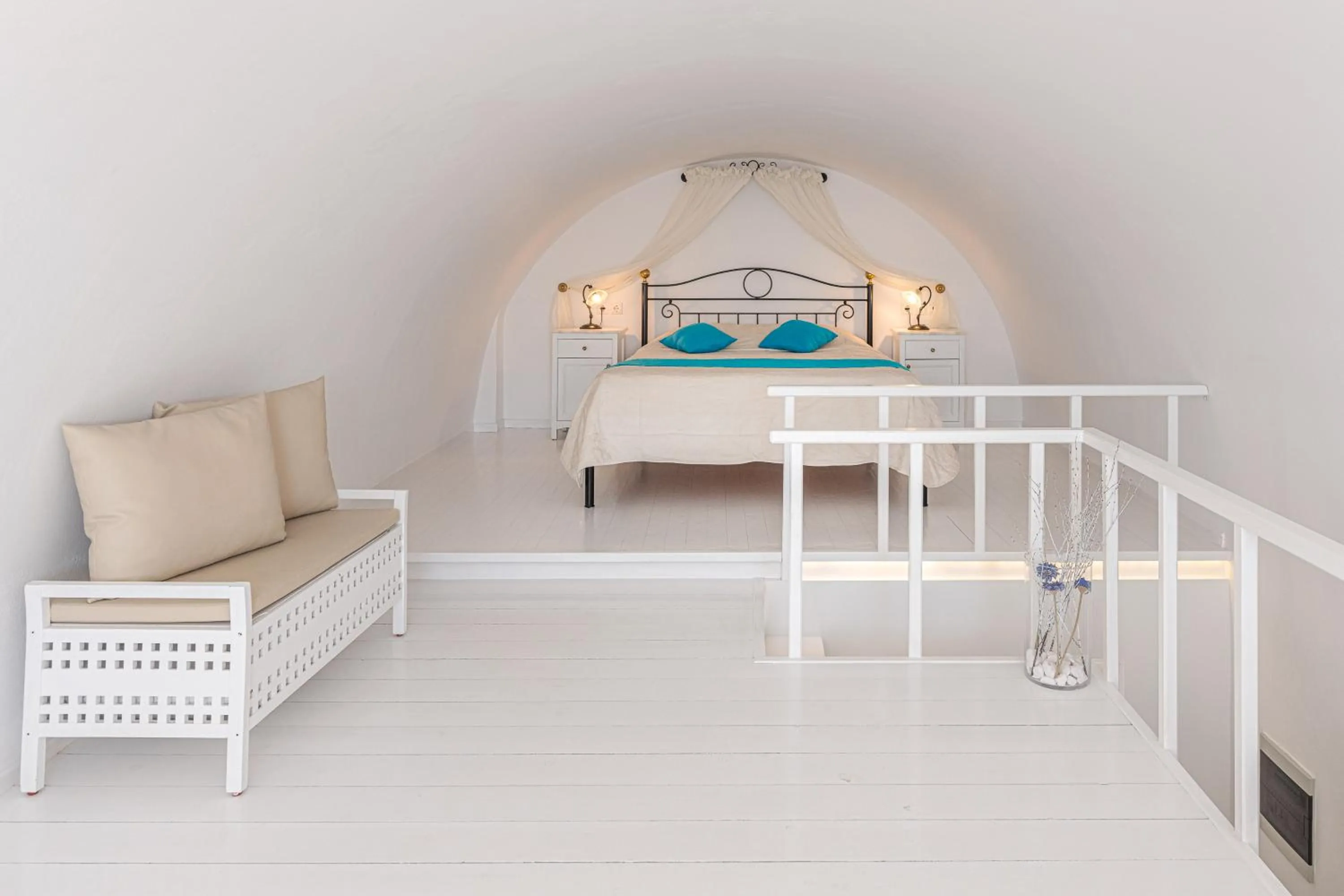 Bedroom, Bed in Reverie Santorini Hotel