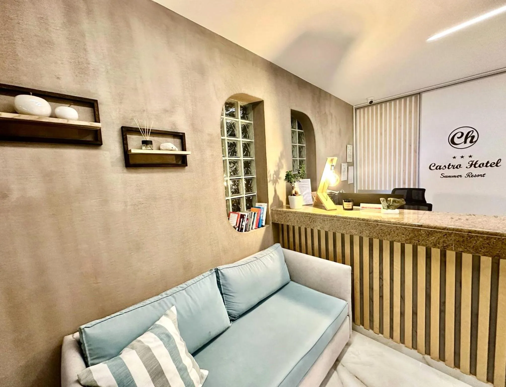 Living room in Castro Hotel