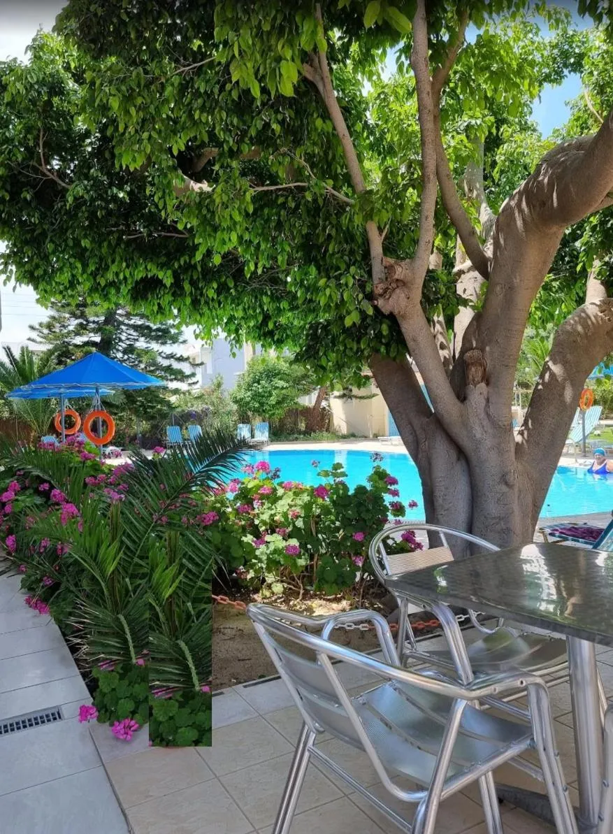 Property building in Castro Hotel