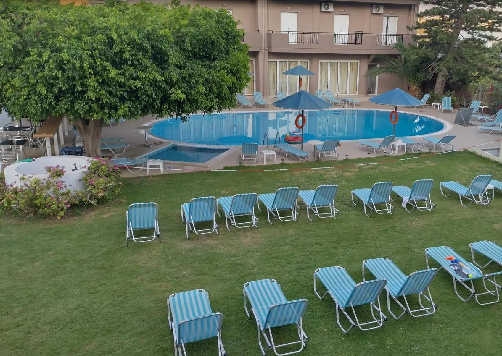 Property building in Castro Hotel