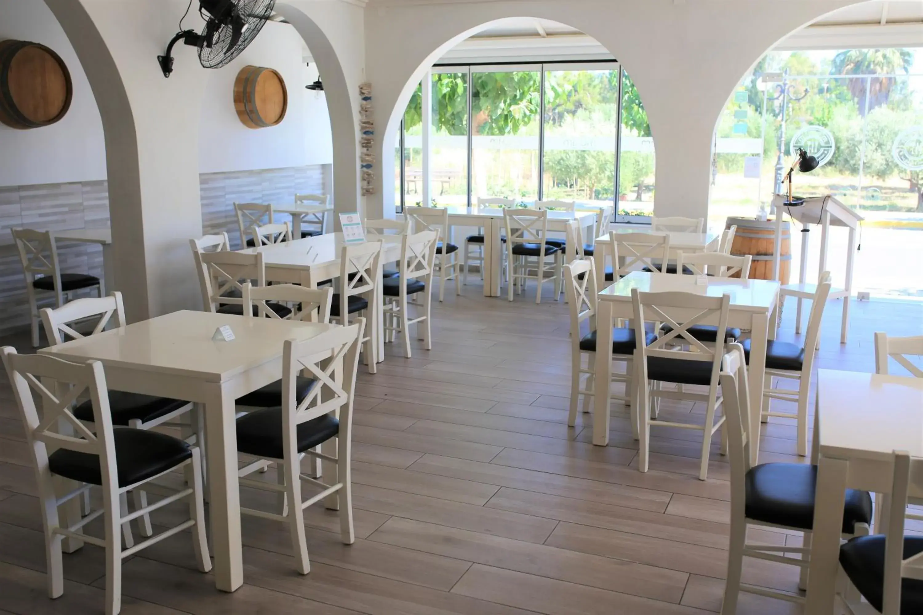 Restaurant/places to eat in Castro Hotel Restaurant/places to eat in Castro Hotel