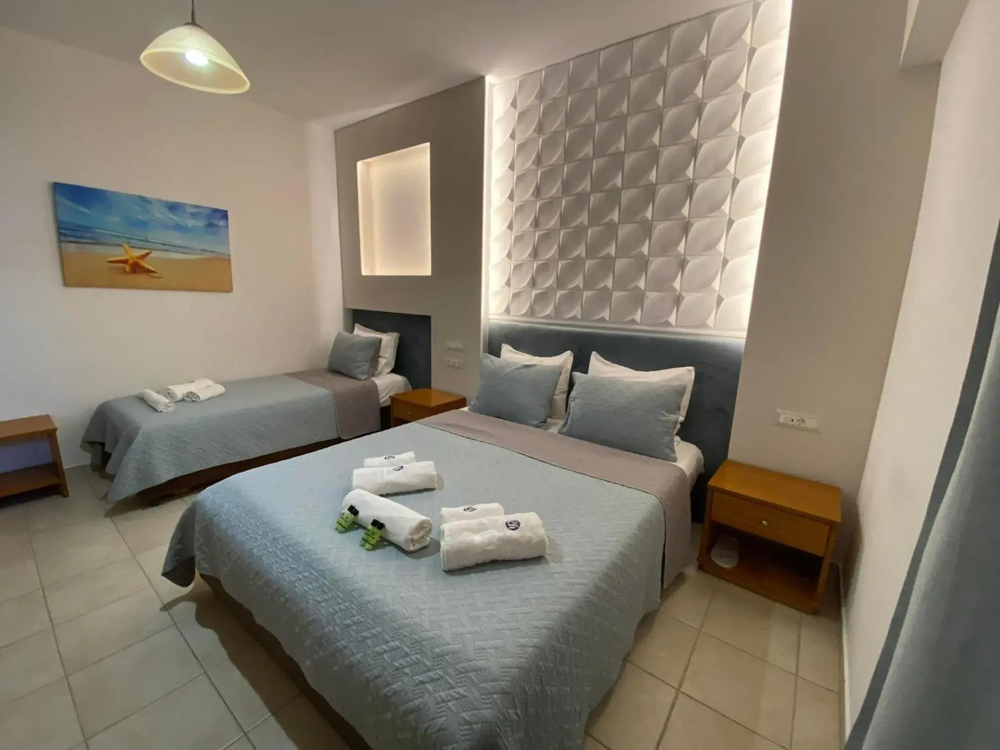 Bed in Castro Hotel Bed in Castro Hotel